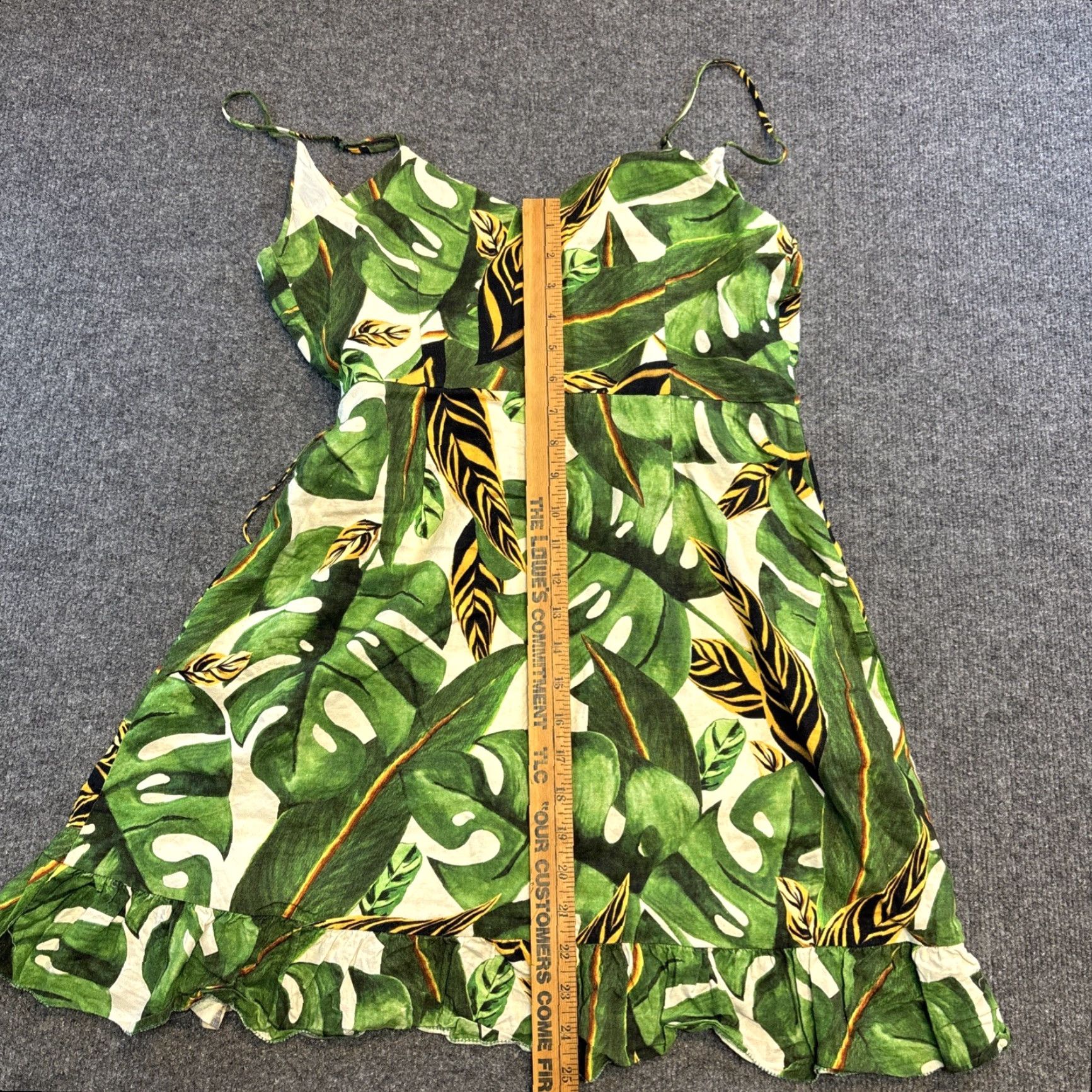 Farm Rio **FARM Rio Max Mini Ruffle Tropical Linen Wrap Green Dress** User: **Farm Rio Max Tropical Mini Ruffle Linen Wrap Green Dress** Size M / US 6-8 / IT 42-44 - 8 Thumbnail