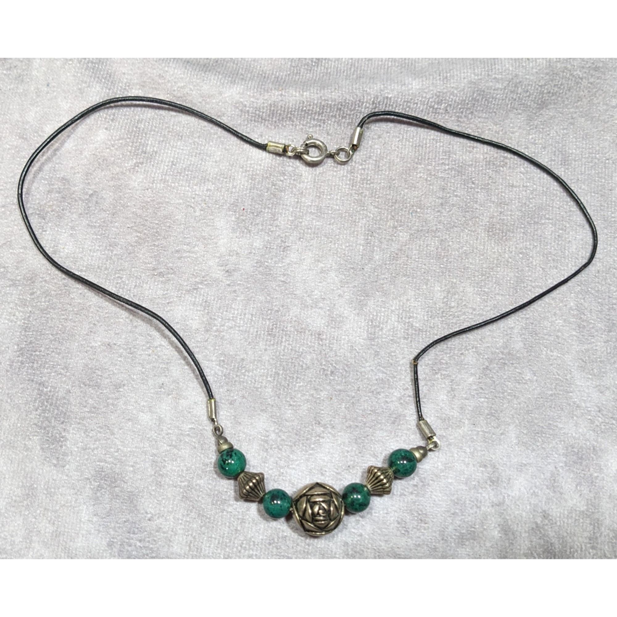 Other Floral Green Jasper And Silver Tone Beaded Necklace Size ONE SIZE - 6 Thumbnail