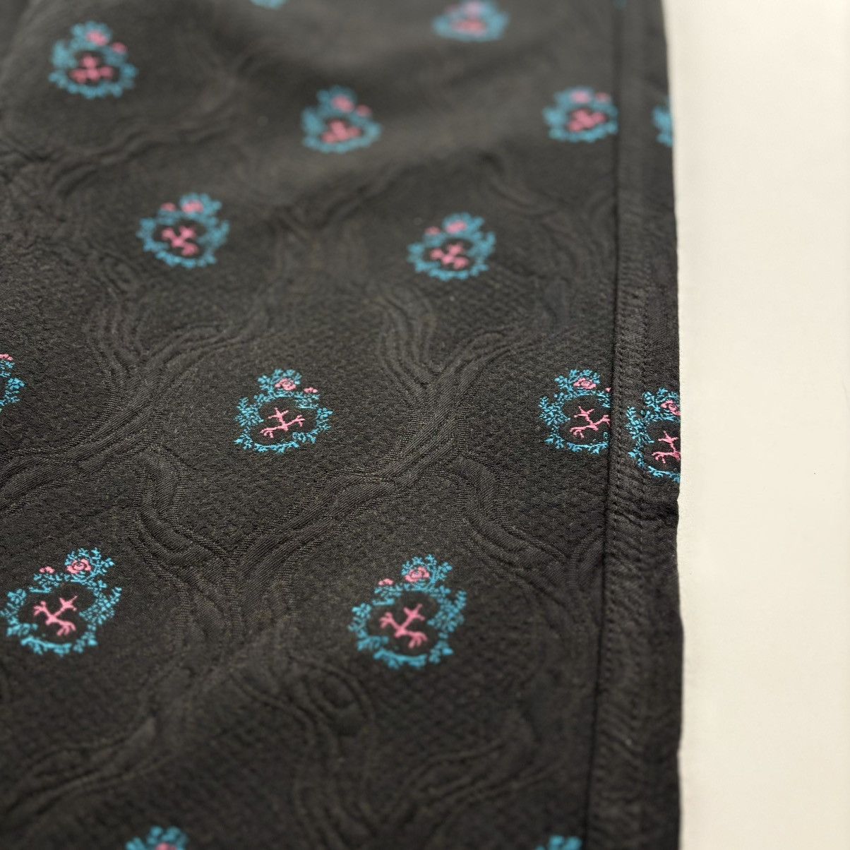 Comme des Garcons Comme des Garçons Embroidered Motif Trousers Size 29" - 3 Thumbnail