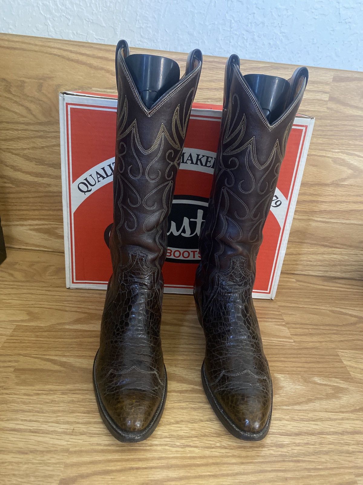 Justin Boots Justin 1979 Cowboy Boots Pre-Ban Brown Sea Turtle Print 9 B Size US 9 / EU 42 - 2 Thumbnail