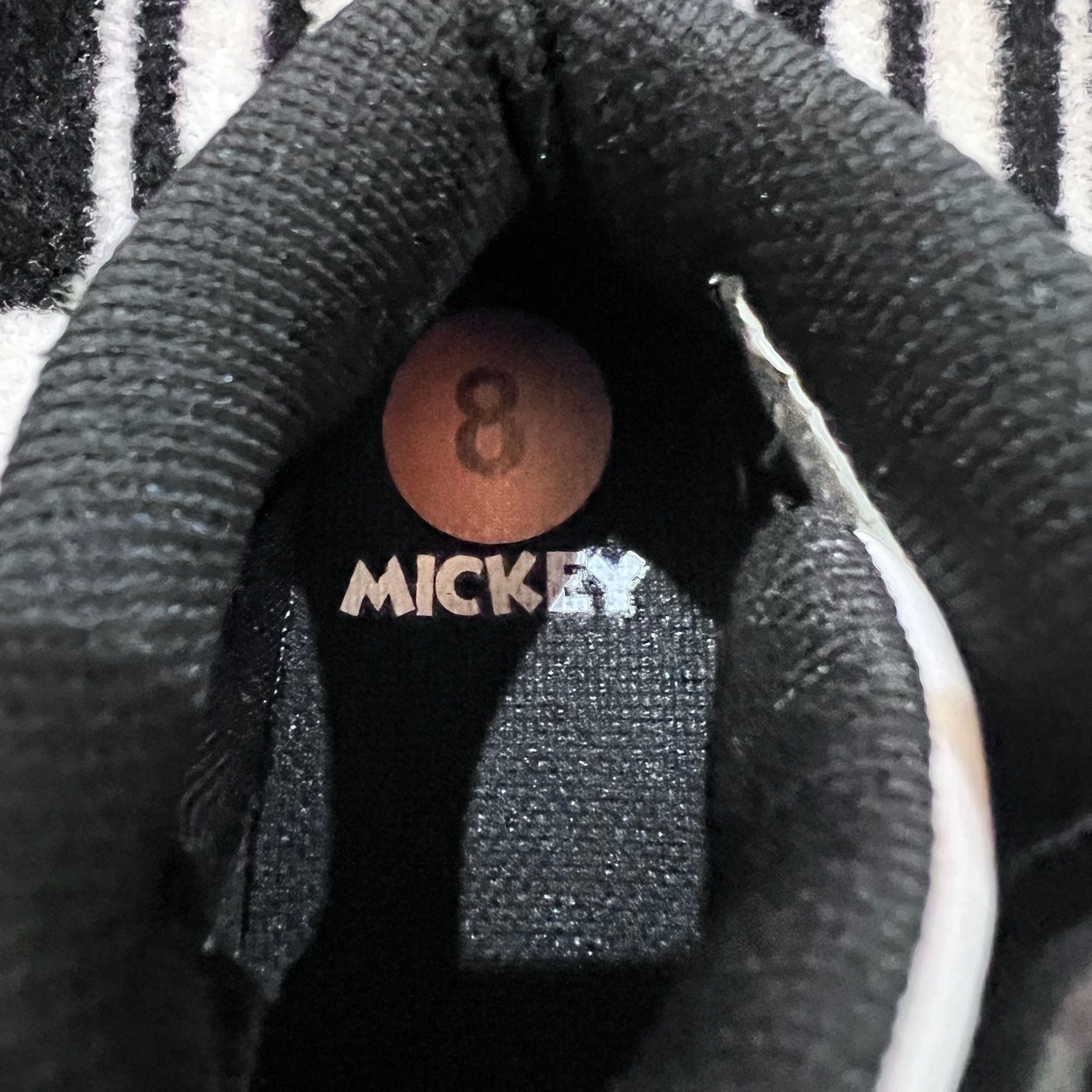 Disney Disney Mickey Logo High Top Velcro Strap Toddler Shoes Size US 8 / EU 41 - 7 Thumbnail