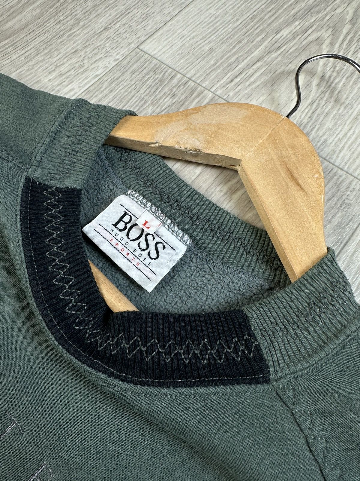 Hugo Boss × Vintage Vintage Hugo Boss Sweatshirt Crewneck Boxy Big Logo Size US L / EU 52-54 / 3 - 7 Thumbnail