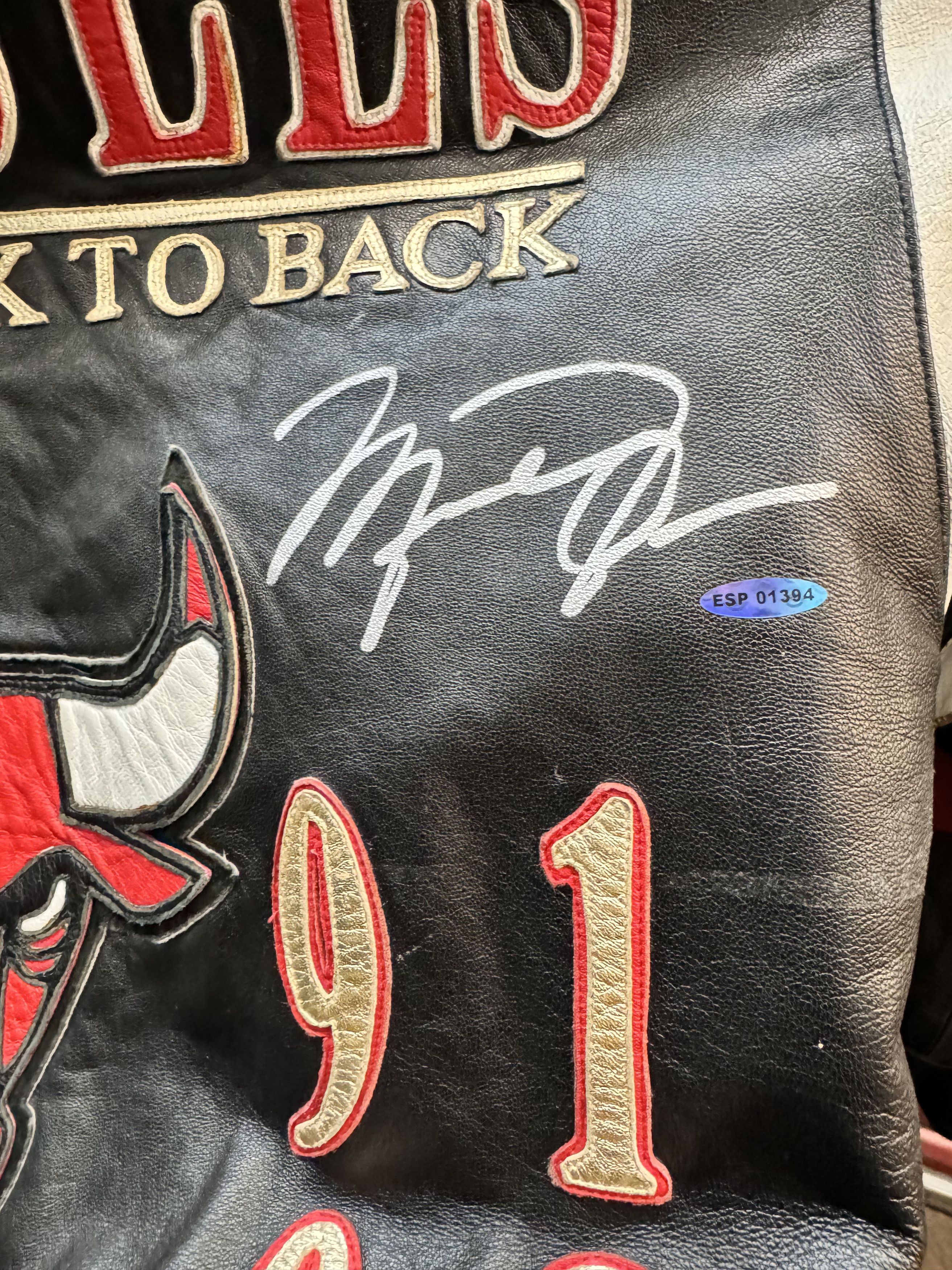 Jeff Hamilton × NBA × Vintage Jeff Hamilton *BACK 2 BACK CHICAGO BULLS* Leather Jacket Size US S / EU 44-46 / 1 - 7 Thumbnail