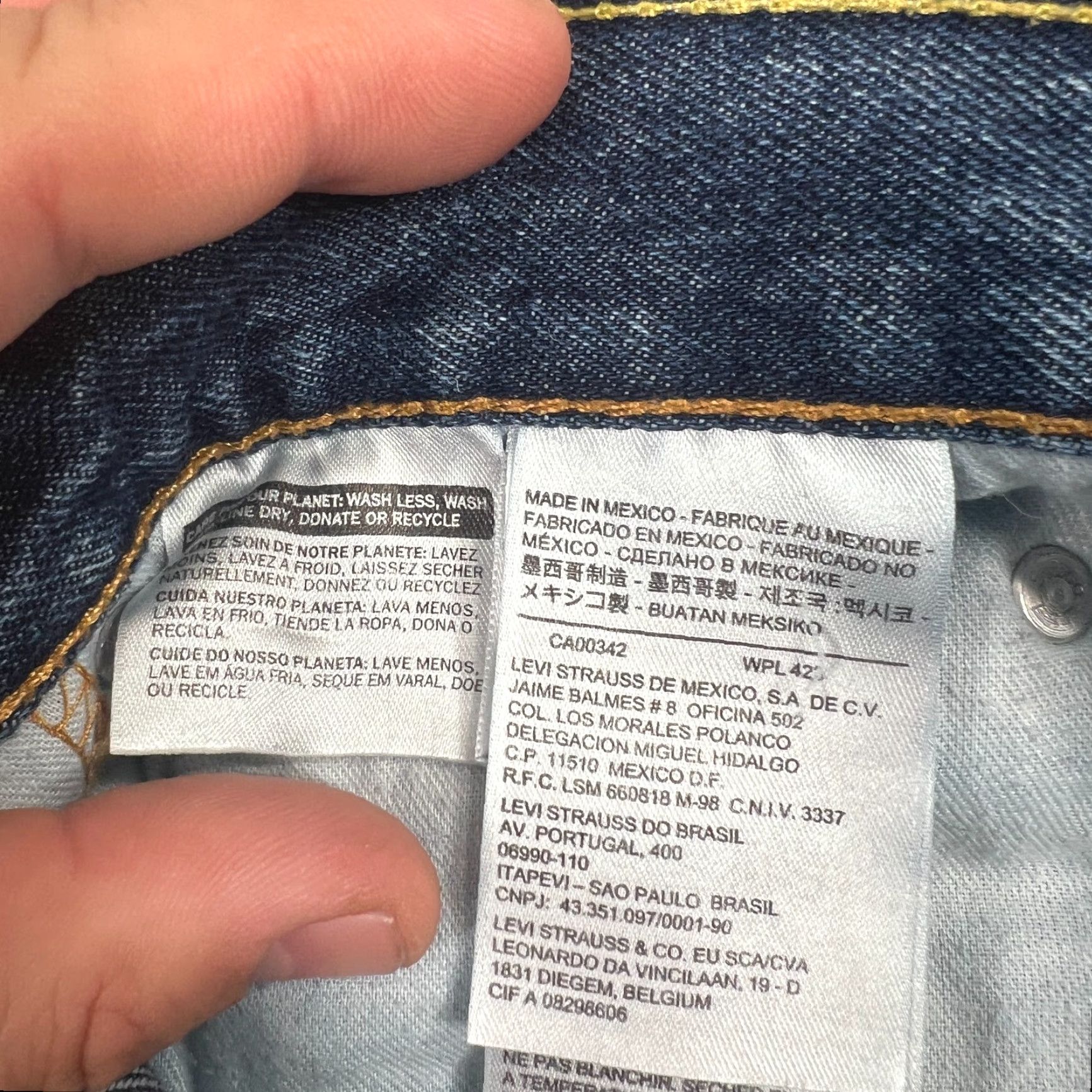 Levi's Levi's Bermuda Shorts Men's Size 33 Blue Distressed Cut Offs 10" Inseam Y2K Size US 33 - 6 Thumbnail