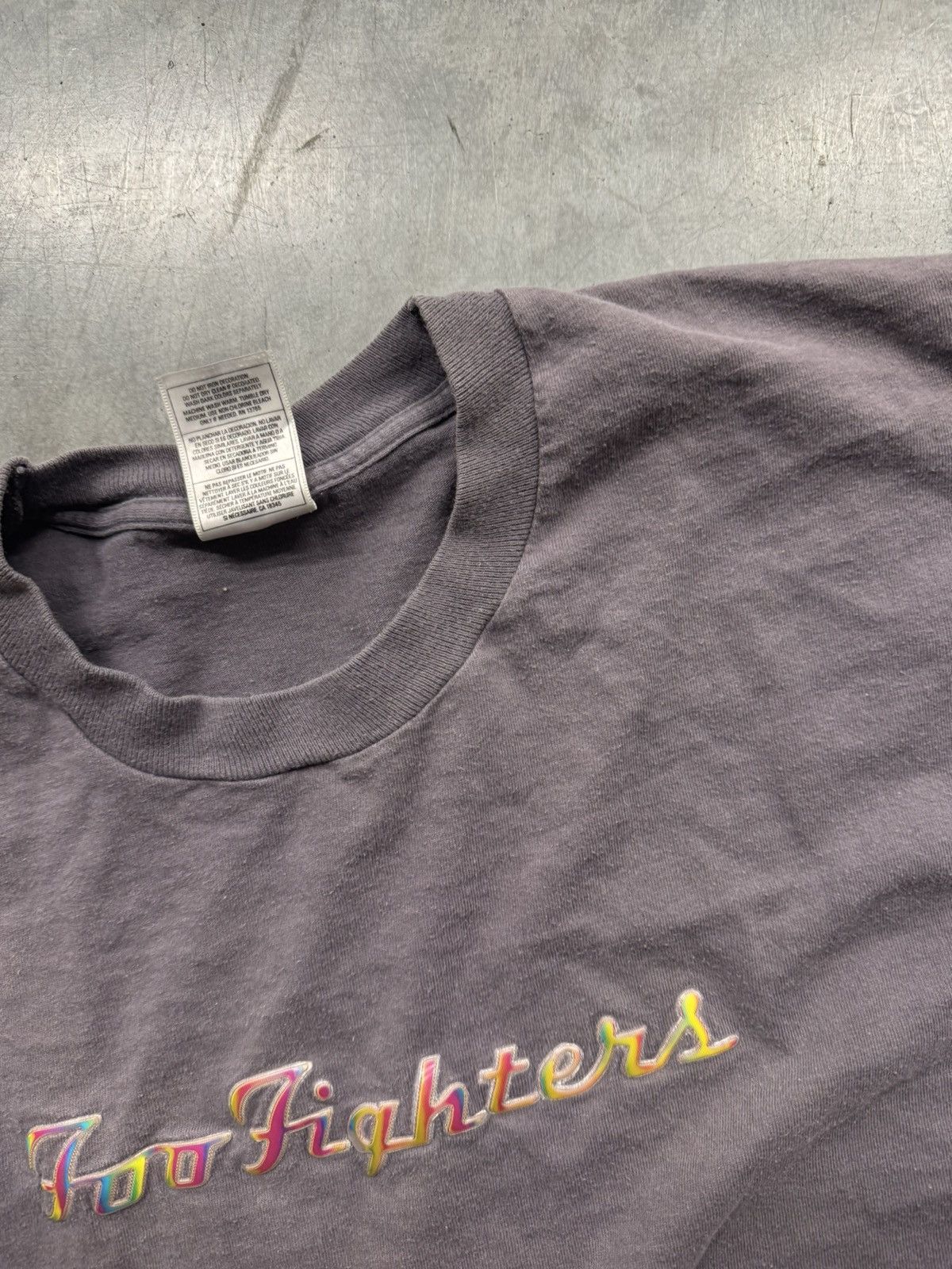 Vintage Vintage Foo Fighters Hologram Tee Size US XL / EU 56 / 4 - 3 Thumbnail