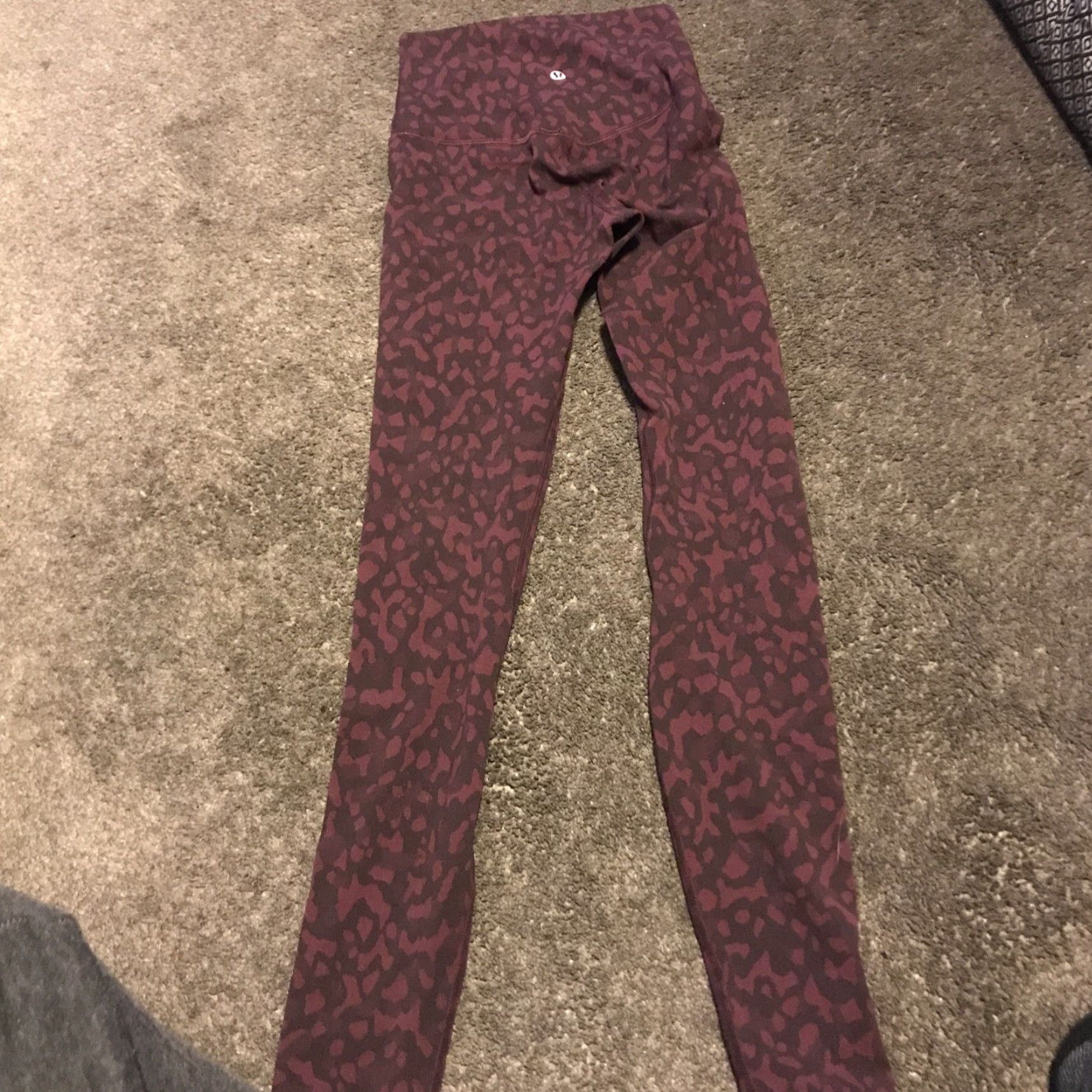 Lululemon VINTAGE Lululemon Align Leggings Camouflage Burgundy 2 Womens Camouflage Pattern Activewear Leggings Womens 2 Burgundy Camouflage Lululemon Align Size 26" / US 2 / IT 38 - 2 Thumbnail