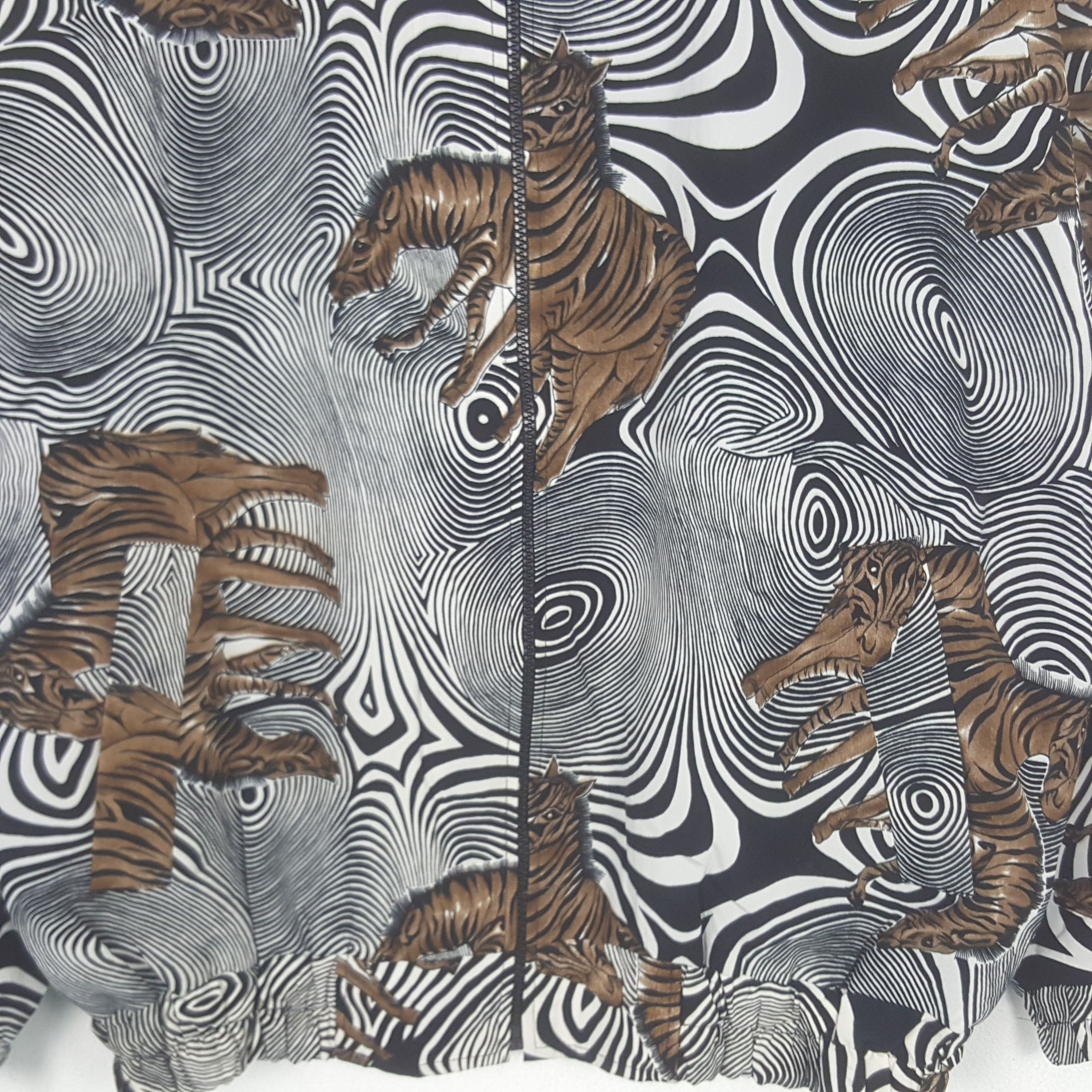 Vintage Vintage Valentina Zebra Zipper Designer Jacket RR25 Size US L / EU 52-54 / 3 - 2 Thumbnail