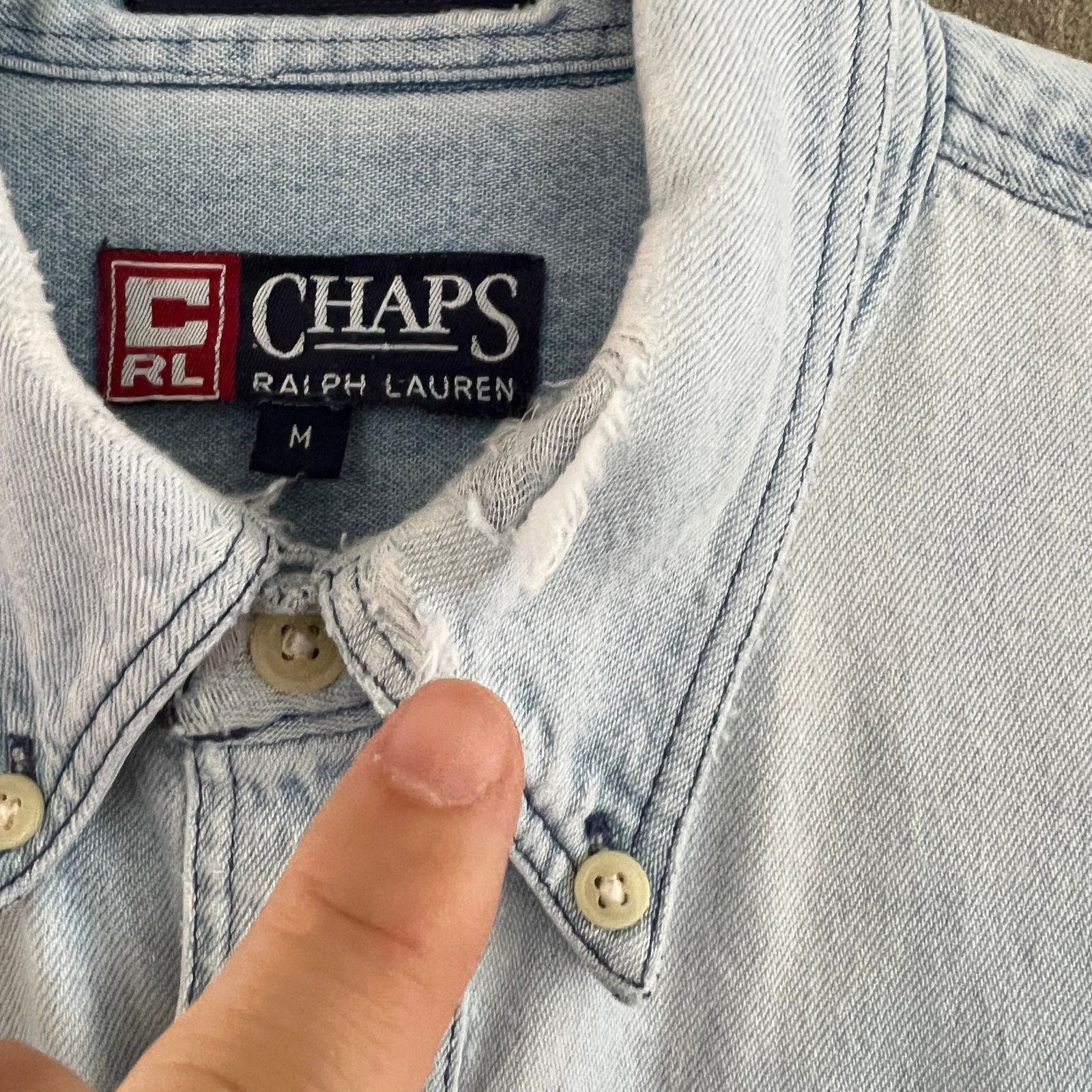 Chaps Ralph Lauren VTG Chaps Ralph Lauren Distressed Men's Denim Shirt M 23x29 Size US M / EU 48-50 / 2 - 5 Thumbnail