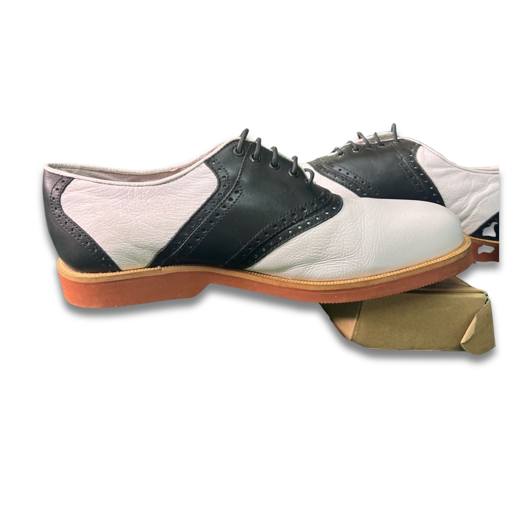Other Two-Tone Oxford Saddle Shoes Size 11 Leather Upper Rubber So Size US 11 / EU 44 - 8 Thumbnail