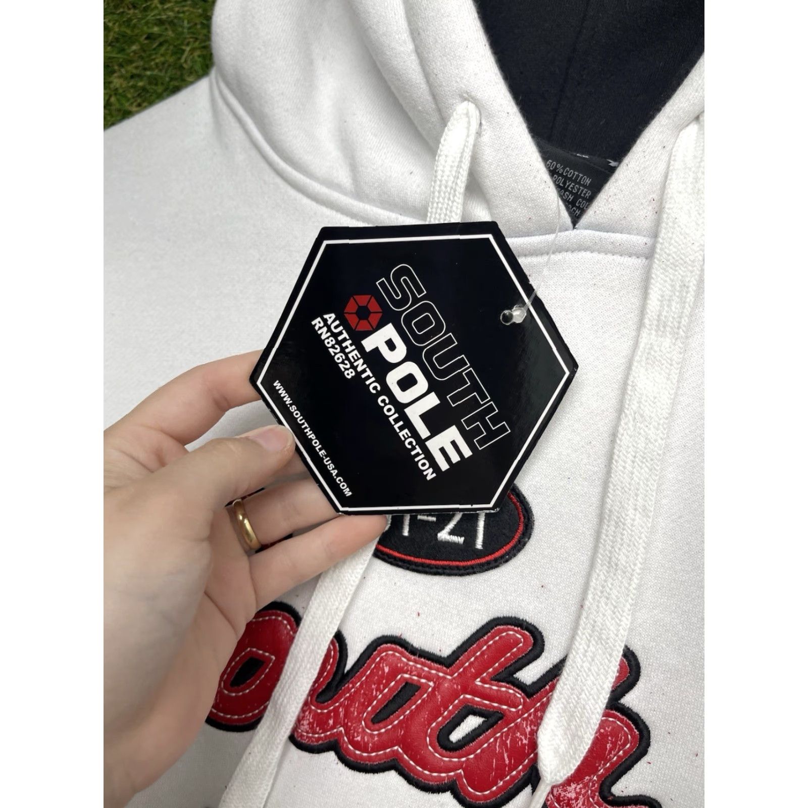 Southpole VINTAGE Southpole Hoodie Mens XL Hexagon Pullover Streetwear Hip Hop y2k Deadstock NWT Size US XL / EU 56 / 4 - 5 Thumbnail