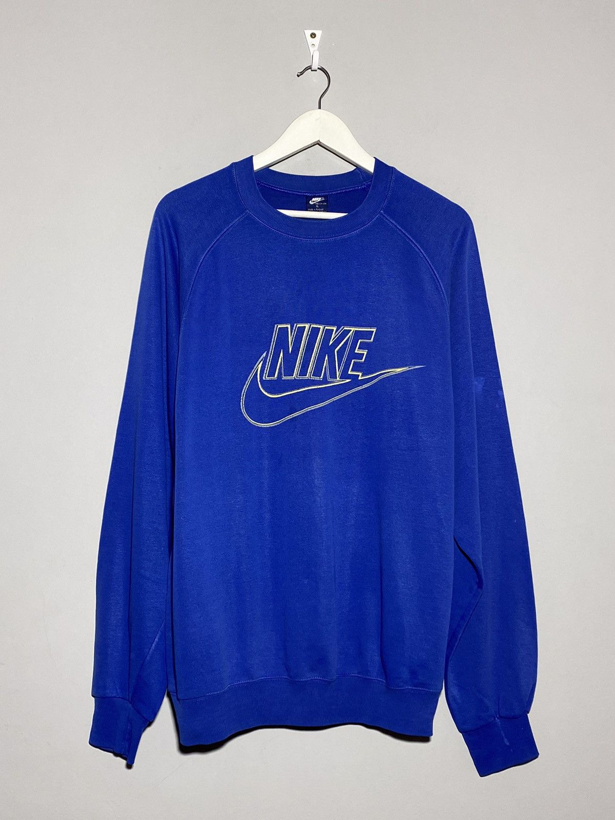 Oversized nike vintage sweatshirt hotsell