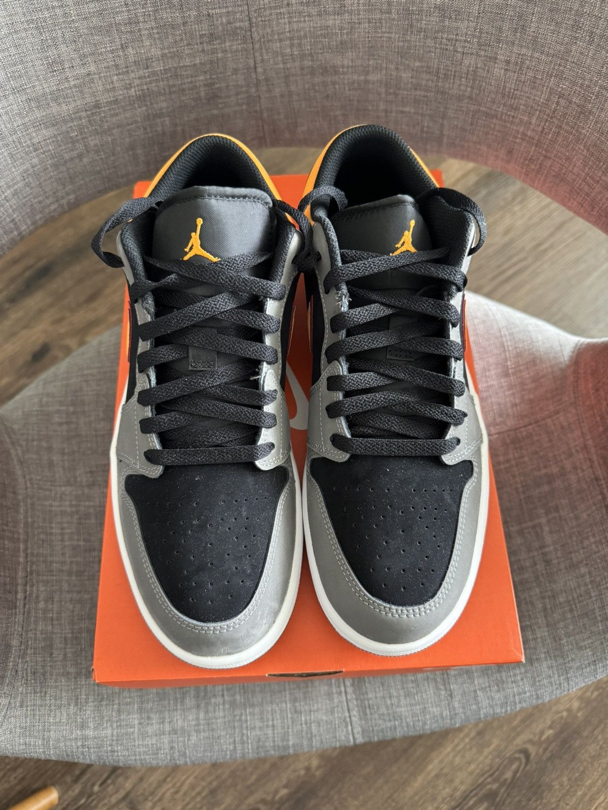 Jordan Brand Air Jordan 1 Low SE Size US 9.5 / EU 42-43 - 10 Thumbnail