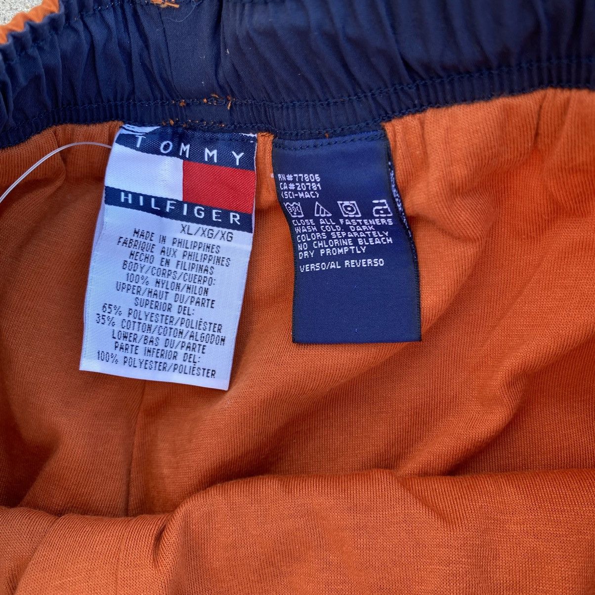Tommy Hilfiger Vintage Tommy Hilfiger Cargo Nylon Track Pants Orange New Size US 36 / EU 52 - 5 Thumbnail