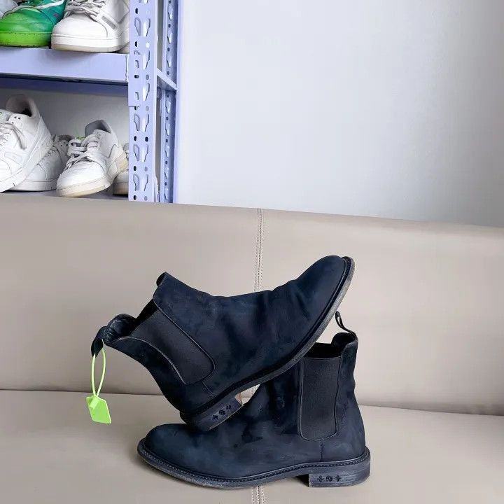 Louis Vuitton Louis Vuitton Black Suede Chelsea Boots for Men -2508 Size US 10.5 / EU 43-44 - 6 Thumbnail