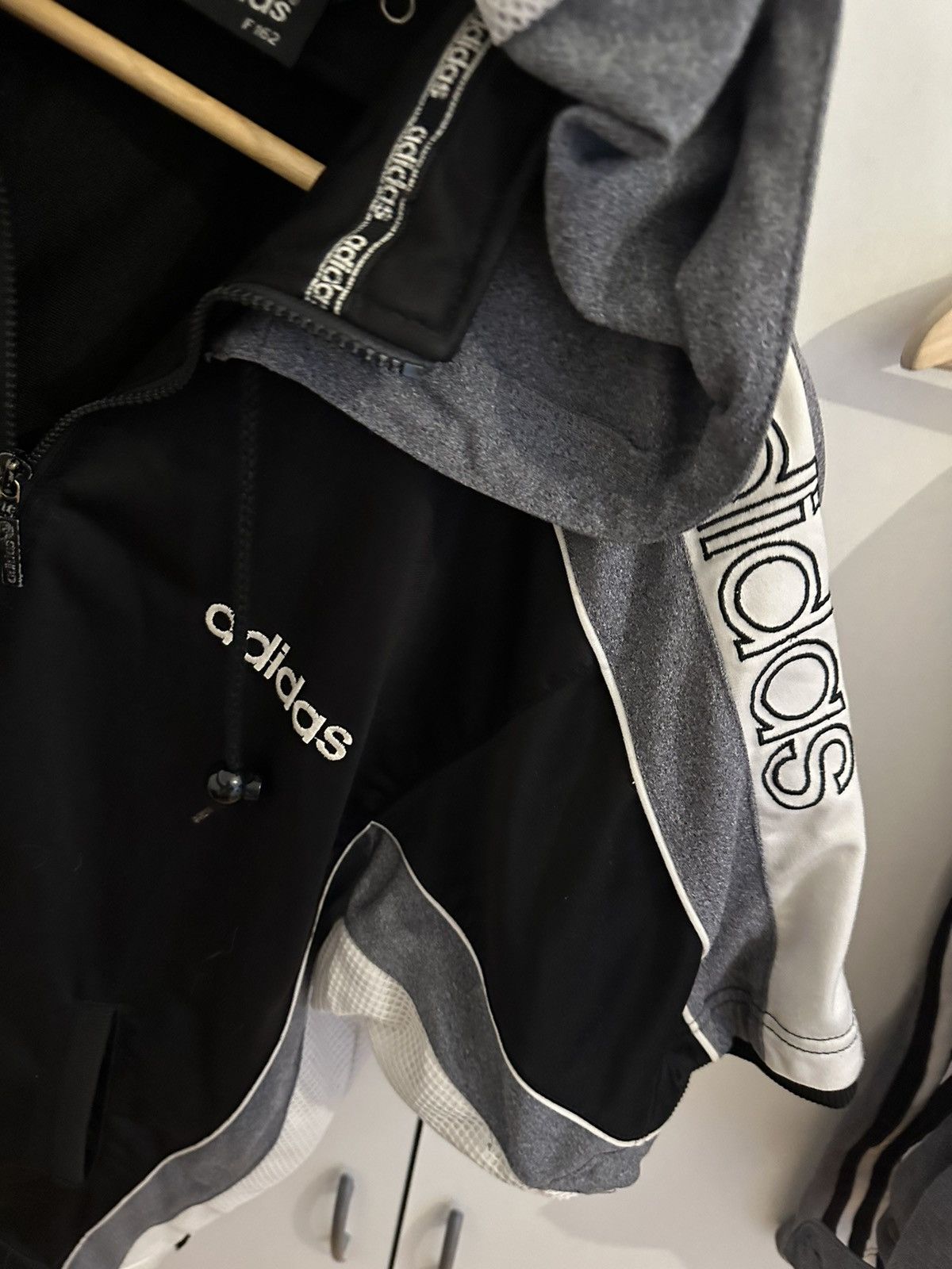 Adidas Adidas Tracksuit Size S-M Vintage Retro Adidas Suit Size US S / EU 44-46 / 1 - 6 Thumbnail