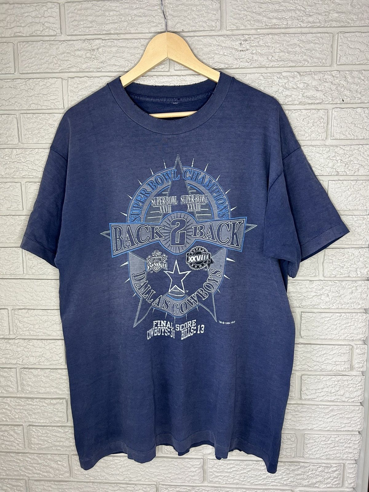 NFL Vintage 1994 Dallas Cowboys Back 2 Back Champs Faded T Size US XL / EU 56 / 4 - 1 Thumbnail