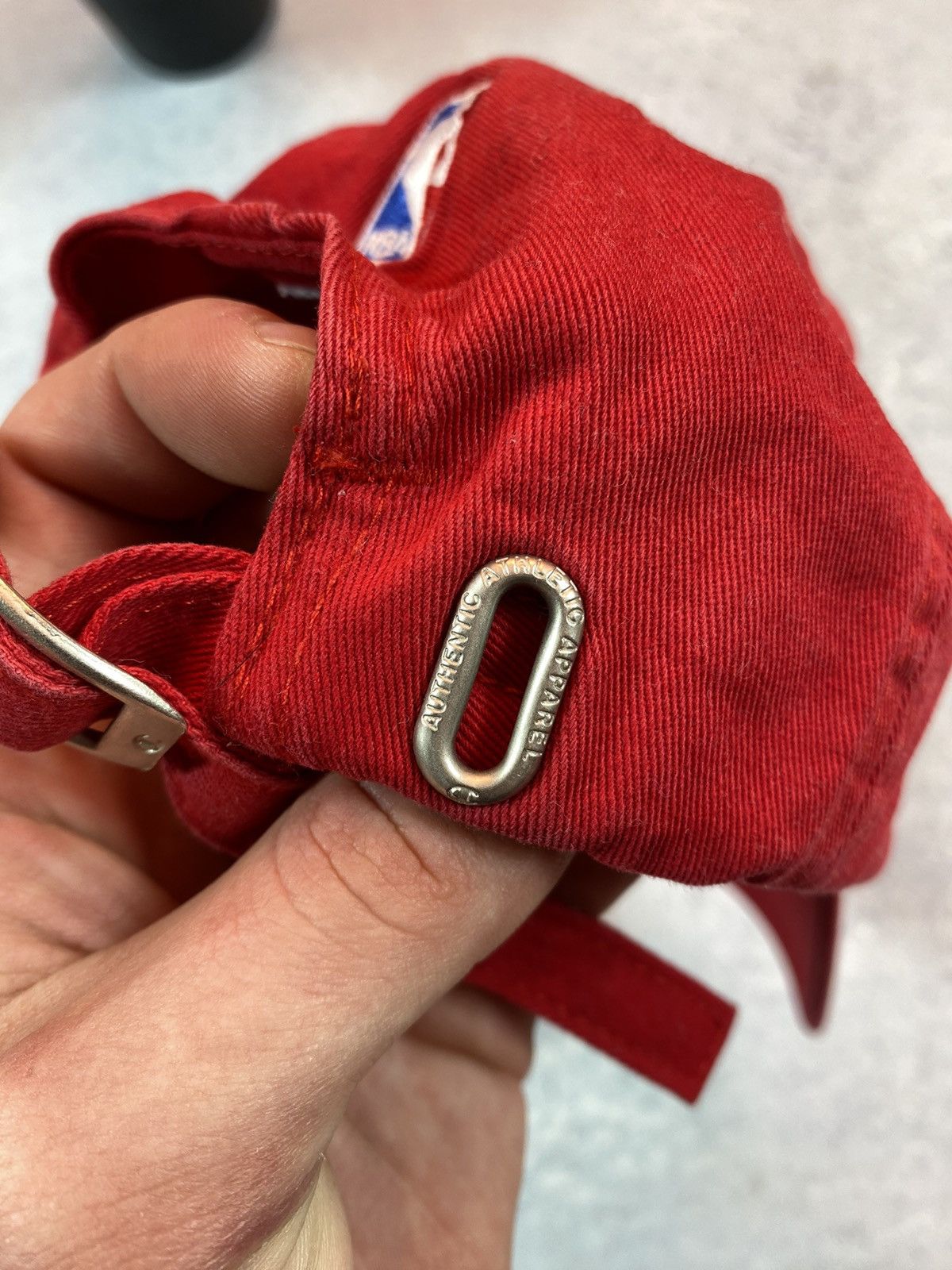 Champion × NBA × Vintage Vintage Champions Garba Josa Men’s Red NBA Cap Size ONE SIZE - 7 Thumbnail