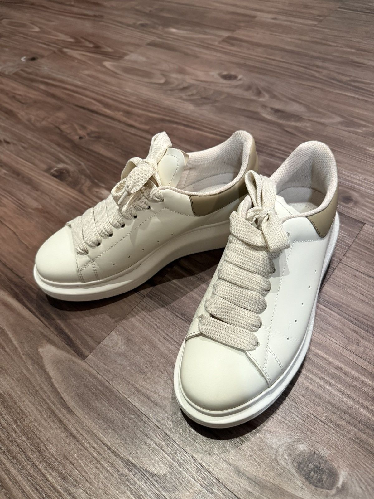 Alexander McQueen Alexander Mcqueen oversized sneaker Size US 6.5 / IT 36.5 - 10 Thumbnail