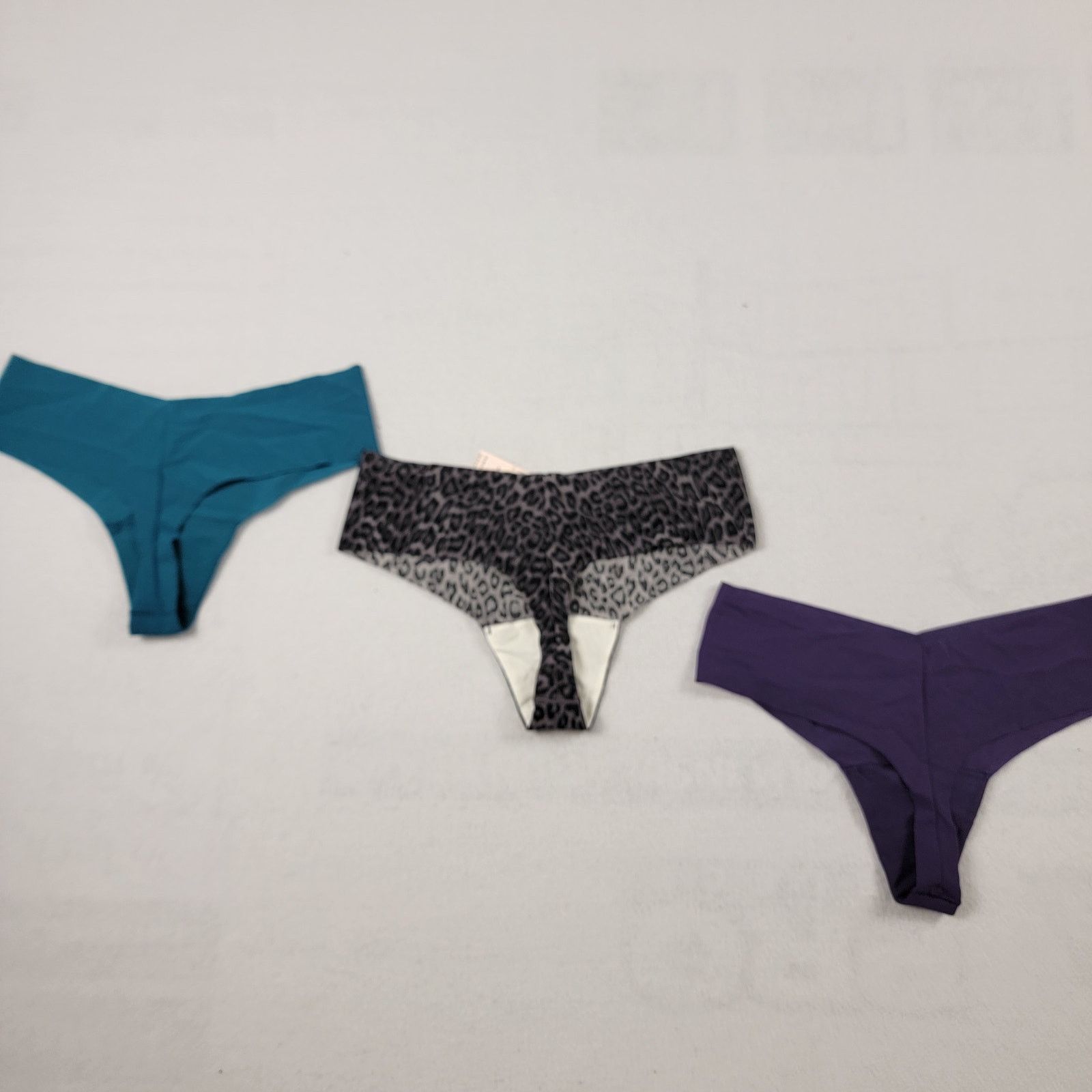 Victoria's Secret Victoria's Secret Thong/String Panties 3pk Sz M Size ONE SIZE - 2 Thumbnail