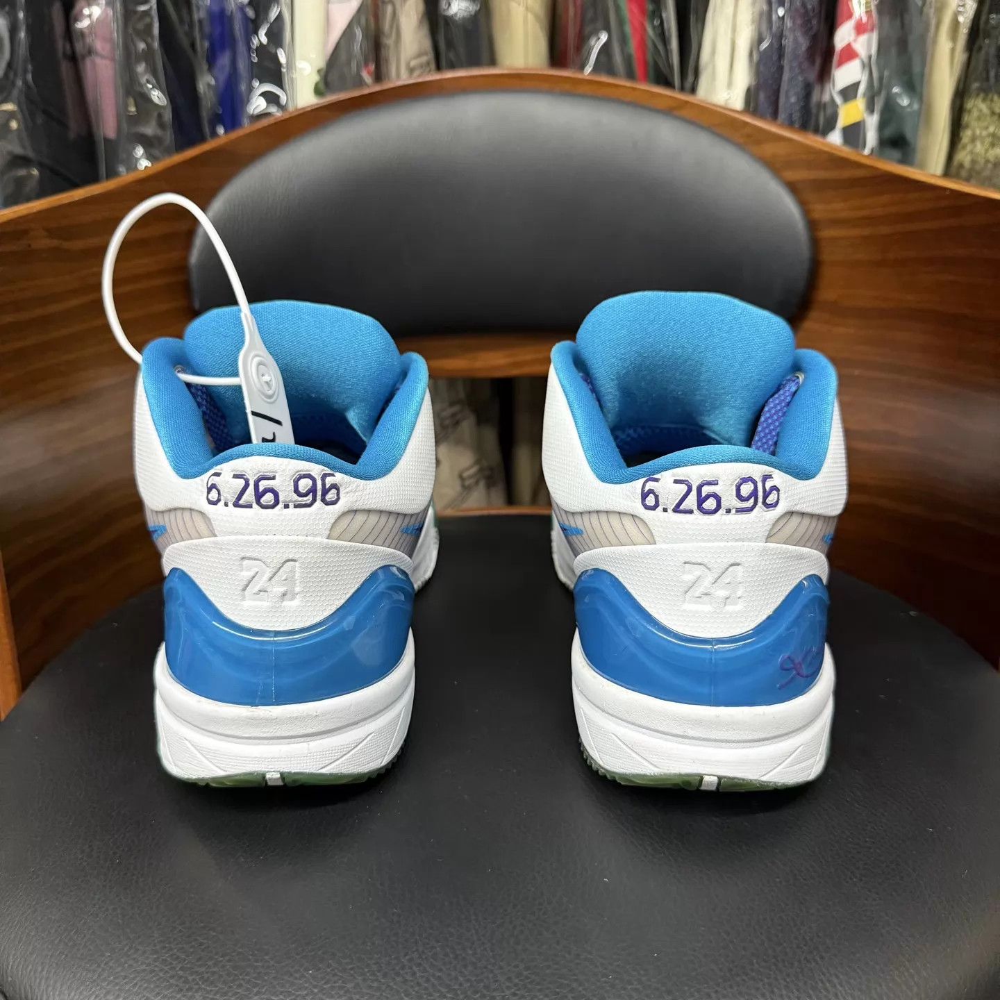 Nike Kobe 4 White Blue Draft Day All-Star 42.5 Size US 9.5 / EU 42-43 - 3 Thumbnail