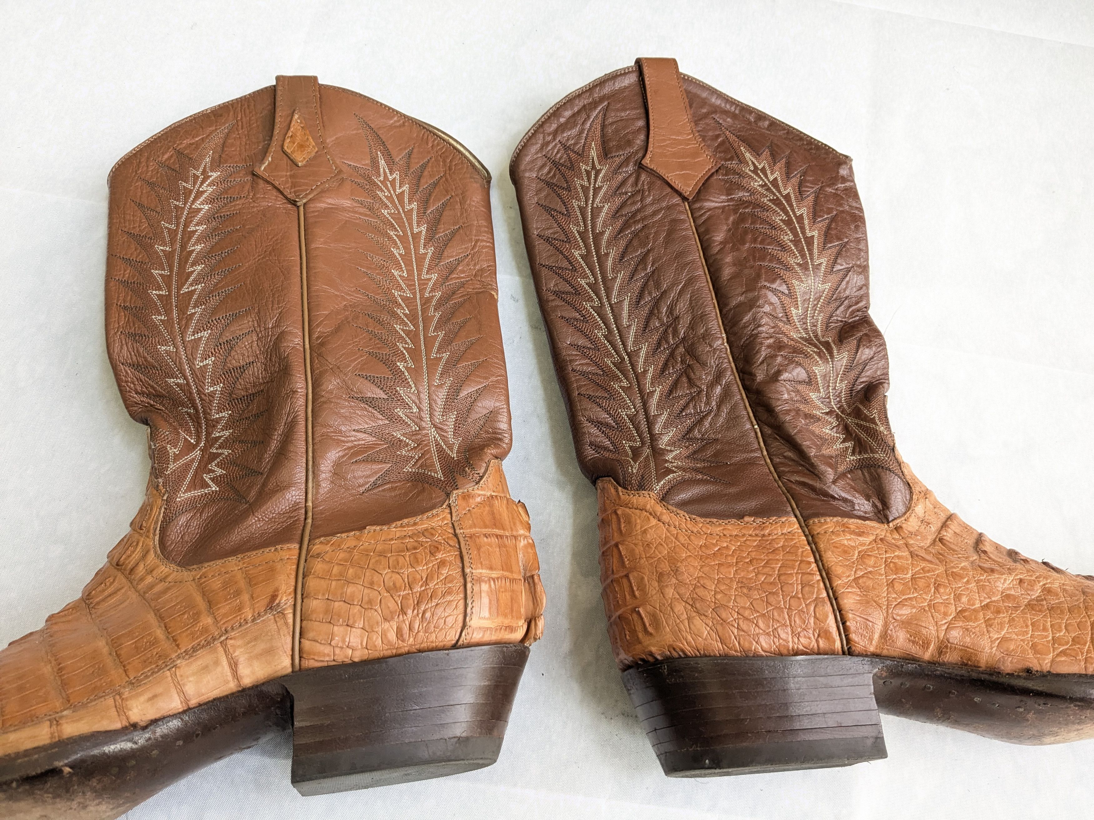 Genuine Leather Vintage Cowboy Boots Crocodile Brown 9.5 EE Wide USA Size US 9.5 / EU 42-43 - 7 Thumbnail