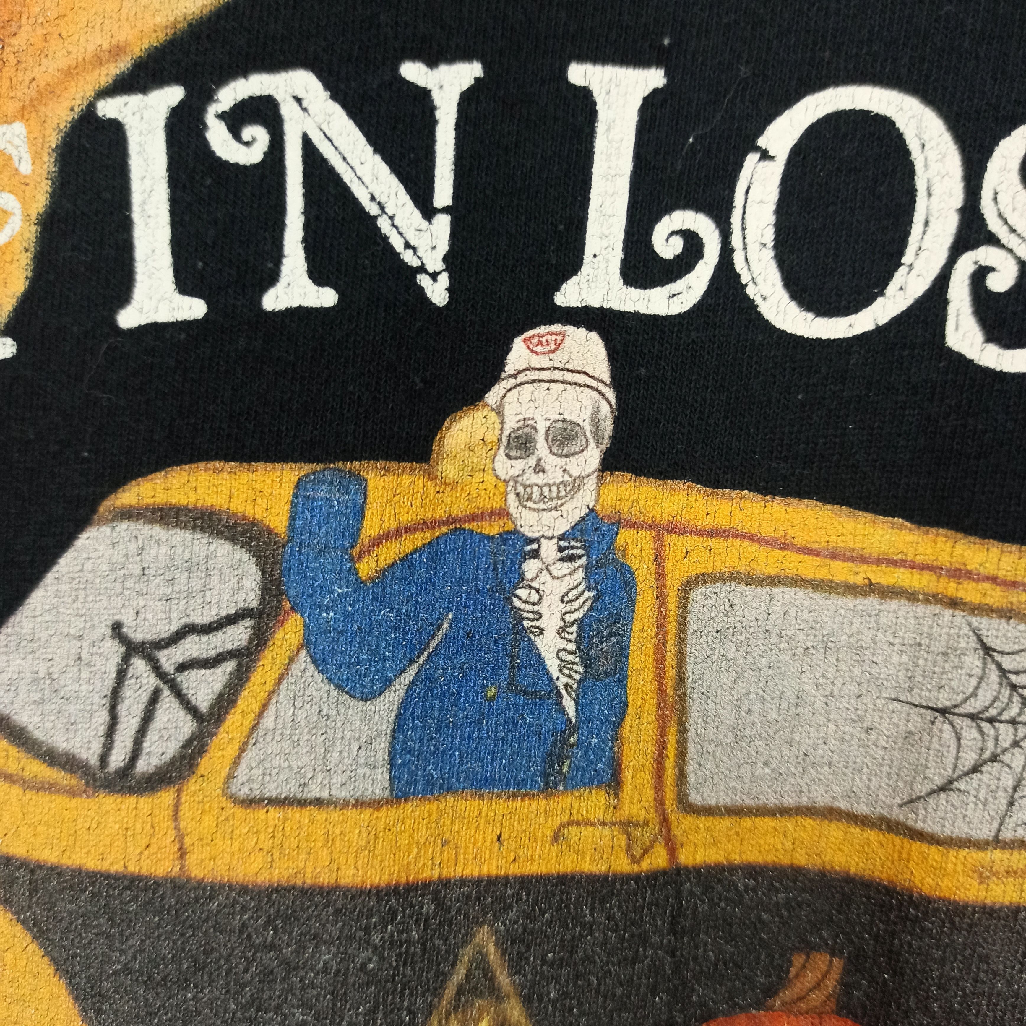 Gildan 🔥Steals🔥 Holloween Town Tshirt Size US M / EU 48-50 / 2 - 3 Thumbnail