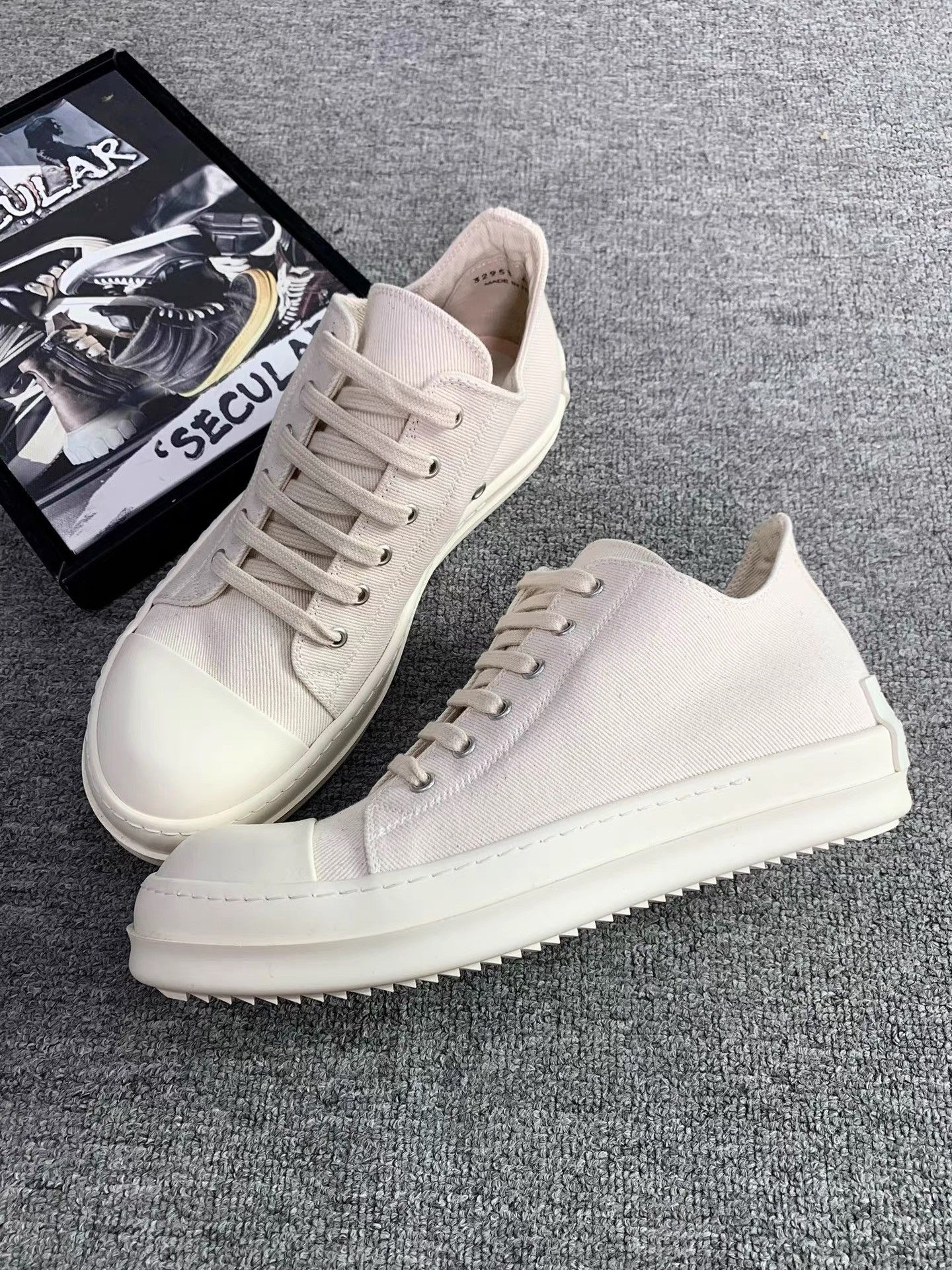 Rick Owens Rick Owens Low-top Canvas Sneakers K34 Size US 7 / EU 40 - 4 Thumbnail