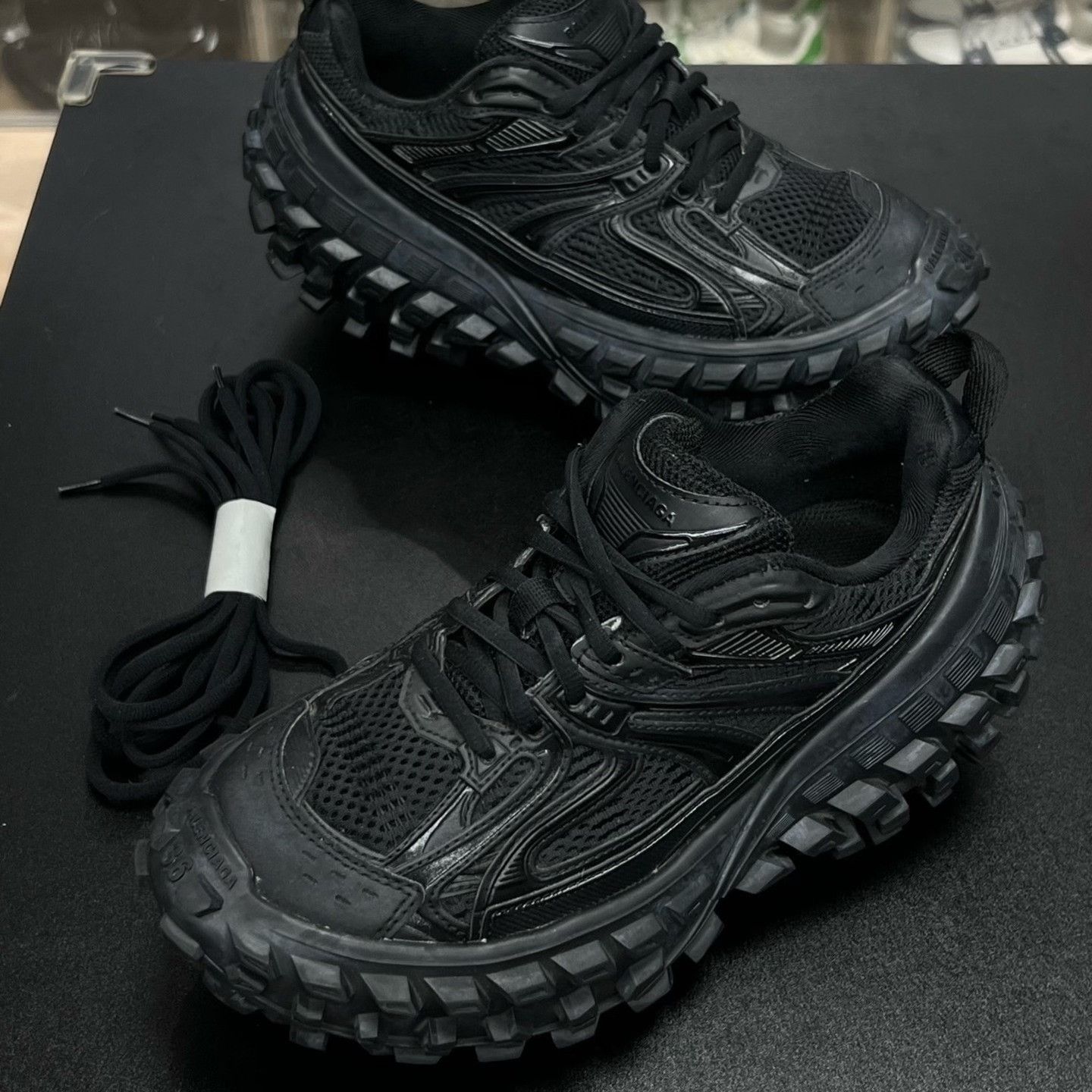Balenciaga Balenciaga Shoes Low Top High Top Size ONE SIZE - 1 Thumbnail