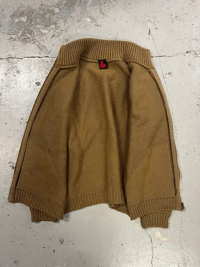 Dolce & Gabbana 1990s Dolce & Gabbana Camel Wool Zip-Up Sweater Size US M / EU 48-50 / 2 - 9 Thumbnail