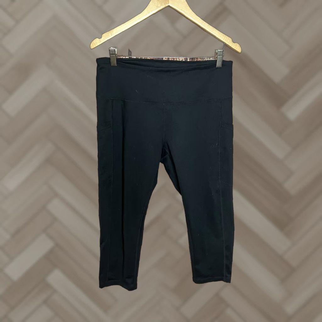 Vintage Z by Zella Womens Black Athletic Capri Leggings Size Large Size 36" / US 14 / IT 50 - 1 Thumbnail