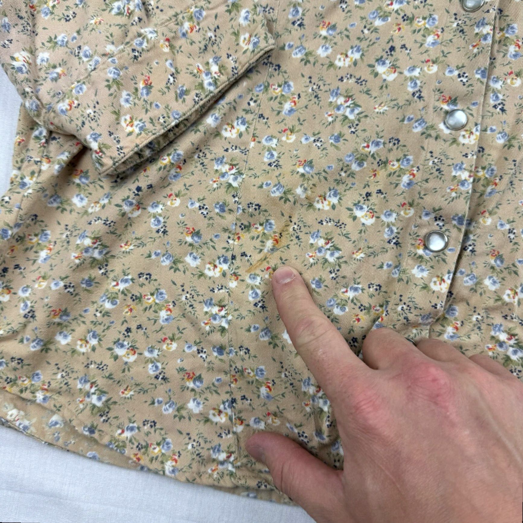 Vintage VINTAGE Arizona Jeans Button-Up Shirt Women XL Tan Floral Flowers Y2K 1956 aa Size XL / US 12-14 / IT 48-50 - 4 Thumbnail