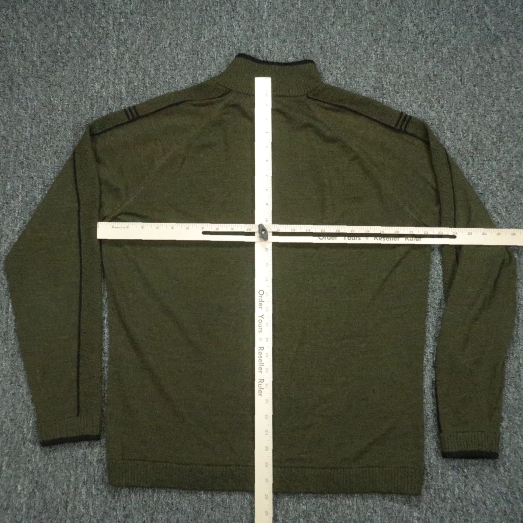 Smartwool **Green Men's SmartWool Pullover Large Quarter-Zip Knit Sweater** User: Green Men's SmartWool Pullover Large Quarter-Zip Knit Sweater Size US L / EU 52-54 / 3 - 6 Thumbnail