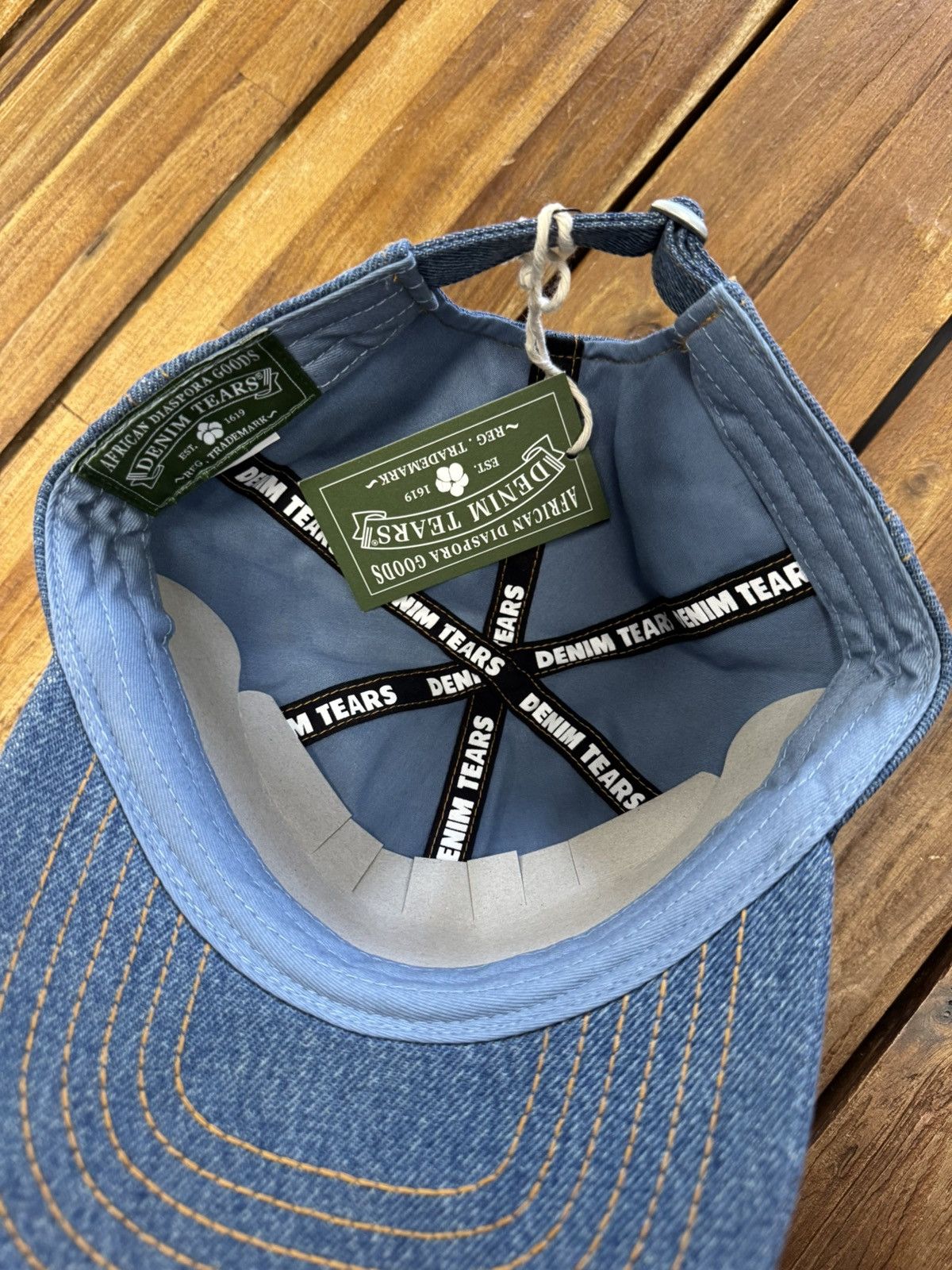 DENIM TEARS DENIM TEAR Wreath Adjustable Hat DENIM Size ONE SIZE - 6 Thumbnail