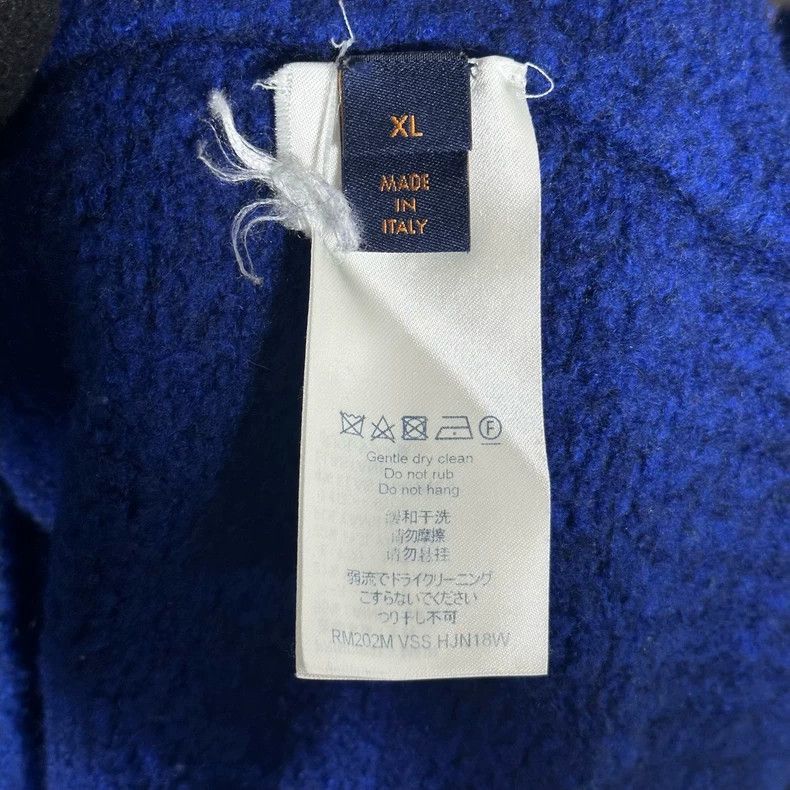 Louis Vuitton Louis Vuitton Blue teddy sweater 2501-Nextarrow Size US XL / EU 56 / 4 - 5 Thumbnail