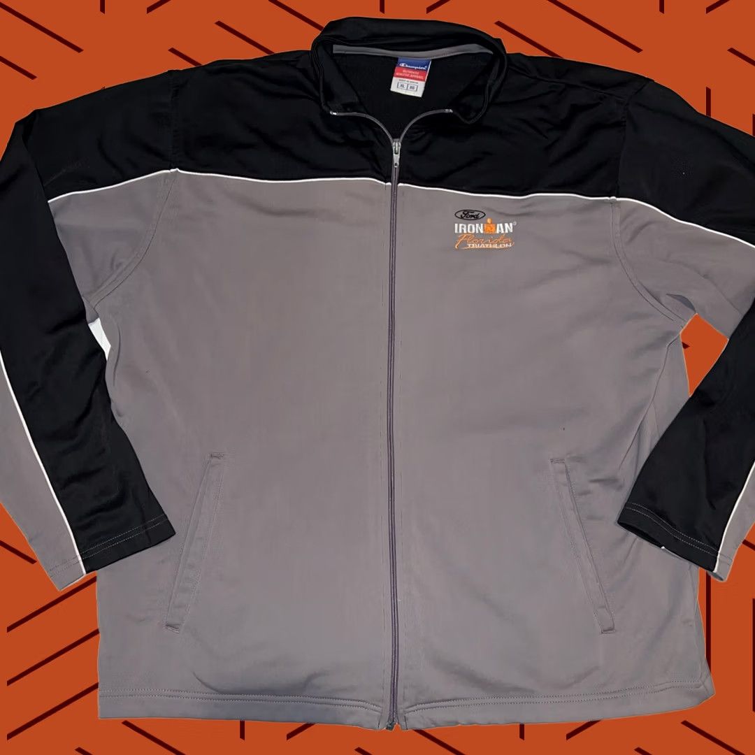 Champion VINTAGE Champion Jacket XL Gray Folded Striped Logo Zip Up Overcoat Unisex Adults Athletic Seasonal Outdoor Sports Fall Spring Summer Winter Jacket Size US XL / EU 56 / 4 - 1 Thumbnail