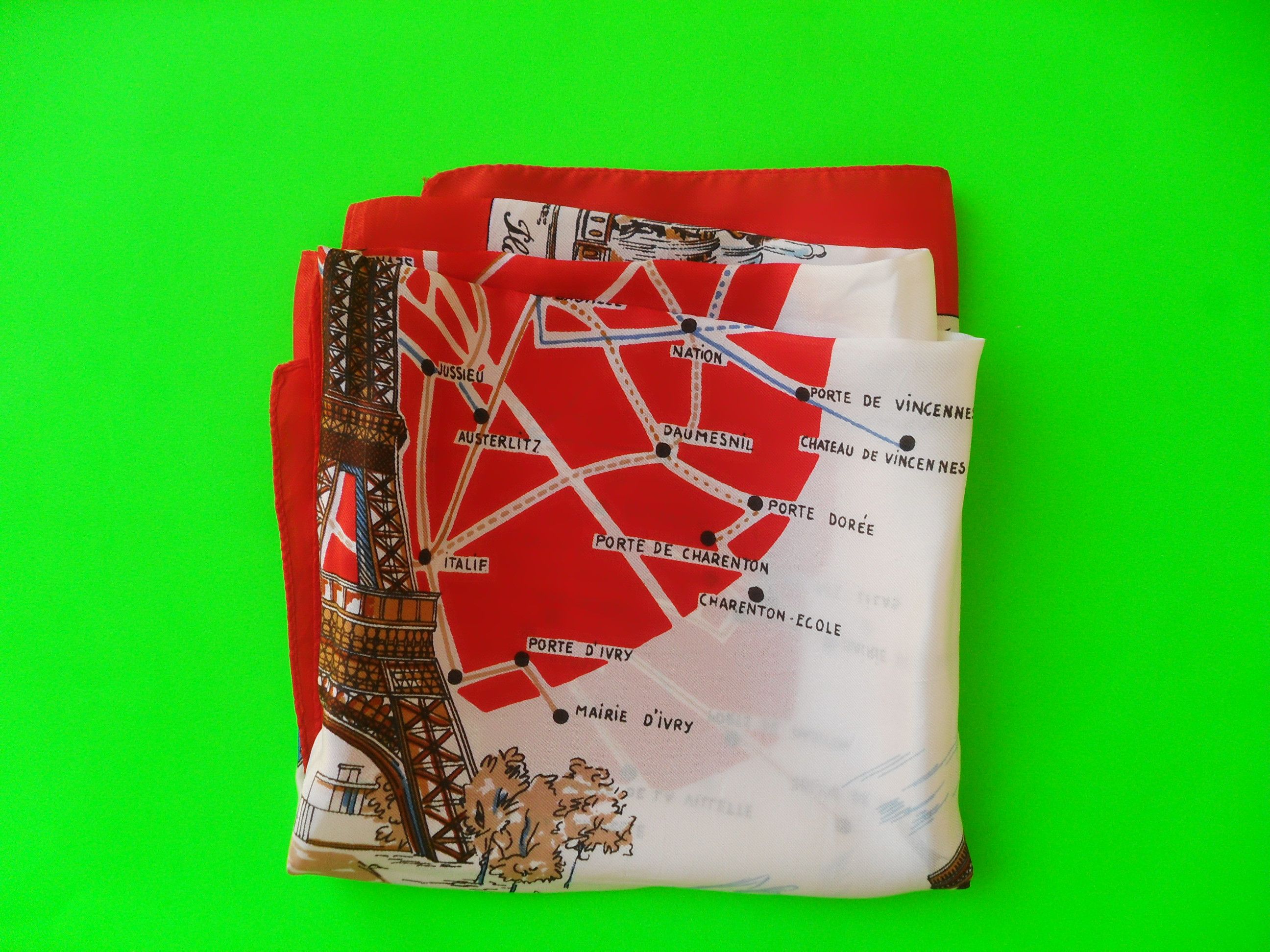 Other Vintage square scarf on the theme of ''Paris''. Size ONE SIZE - 6 Thumbnail