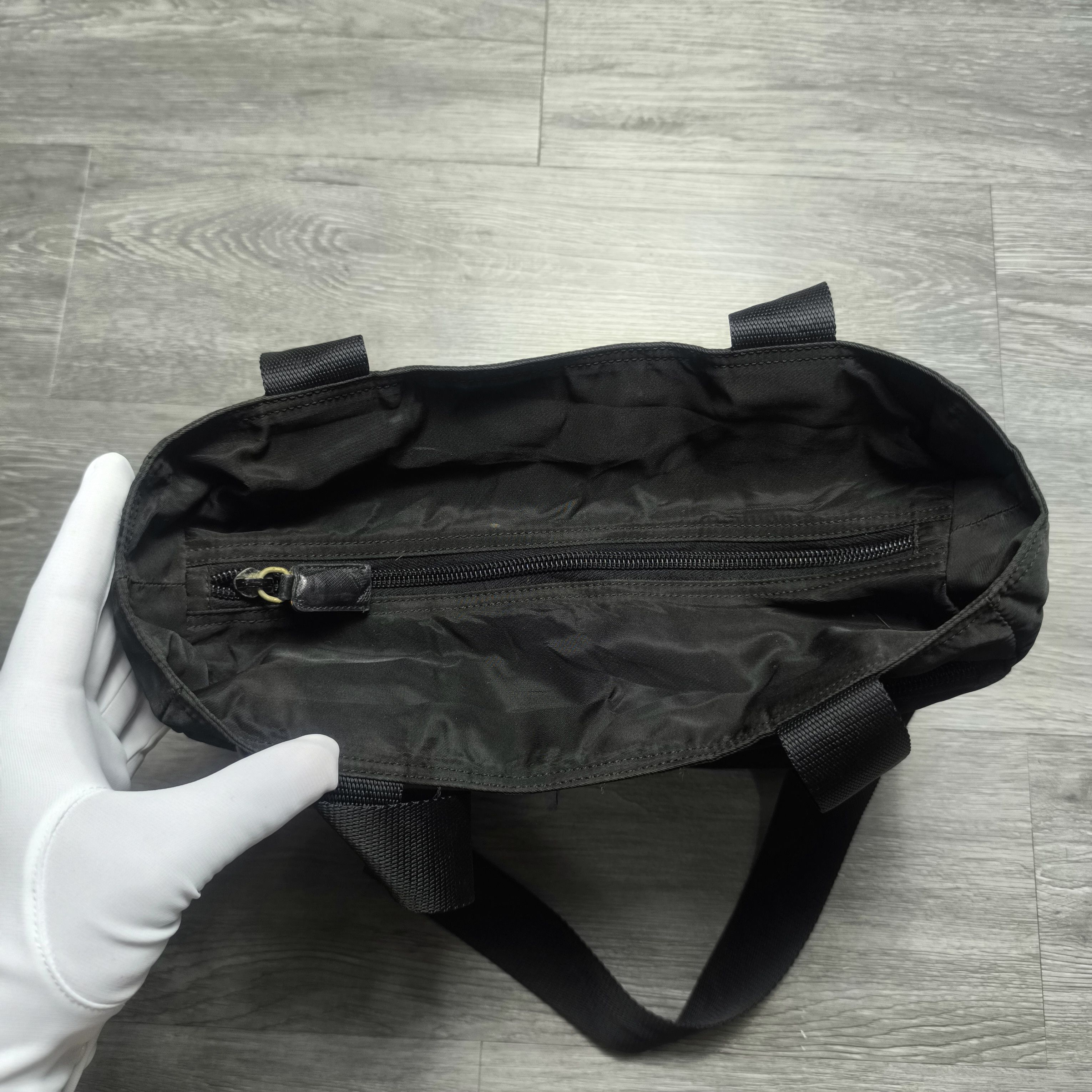 Prada AUTHENTIC VINTAGE PRADA TESSUTO NYLO TOTE BAG Size ONE SIZE - 4 Thumbnail