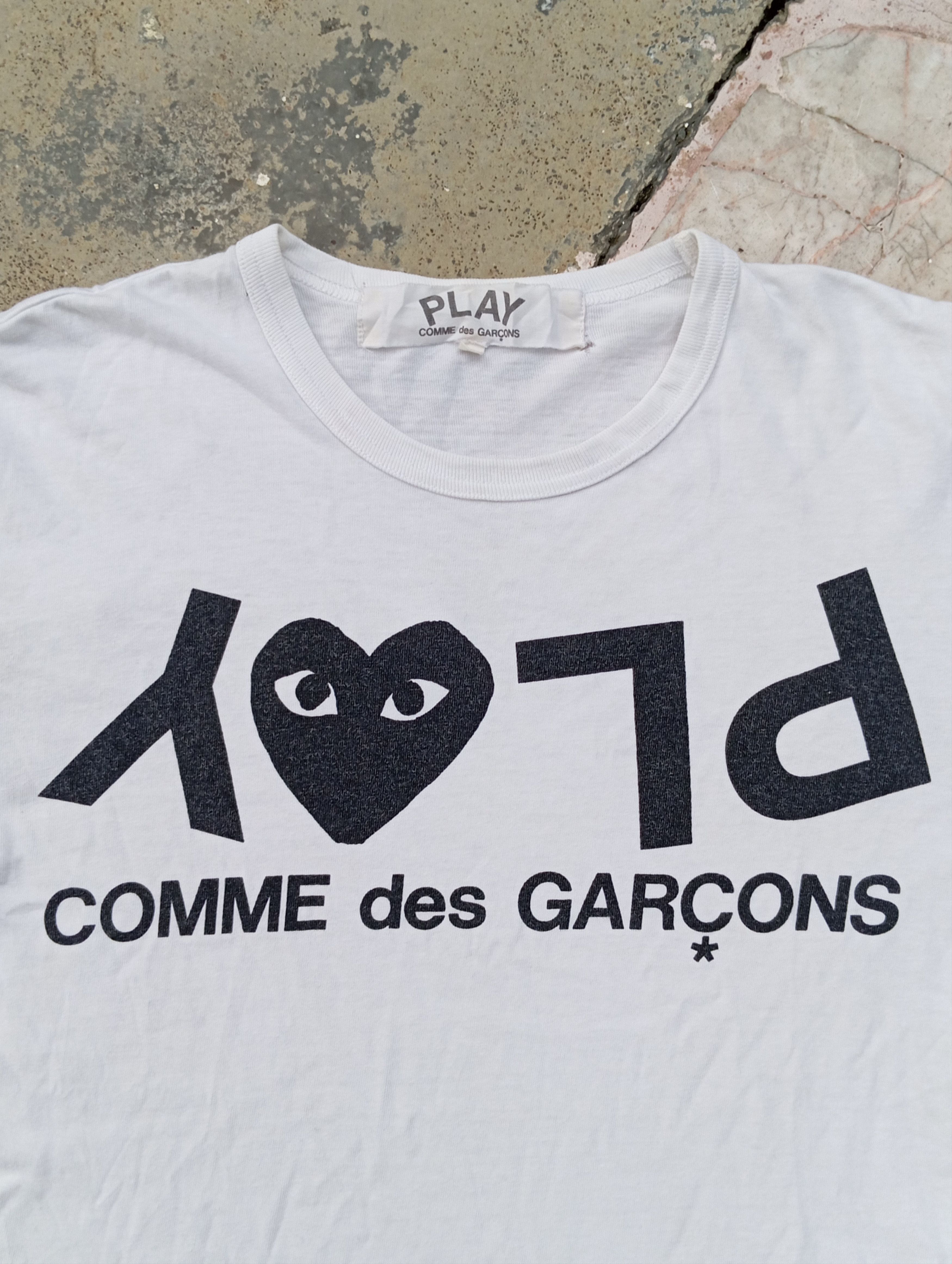 CDG by Comme des Garcons Comme des garcons Play white tee shirt Size US S / EU 44-46 / 1 - 2 Thumbnail
