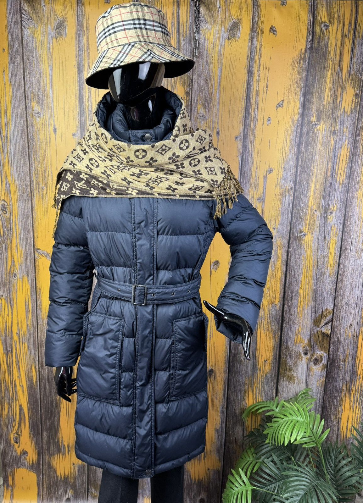 Burberry Burberry Brit London Down Jacket Puffer Coat Size L Size L / US 10 / IT 46 - 2 Thumbnail