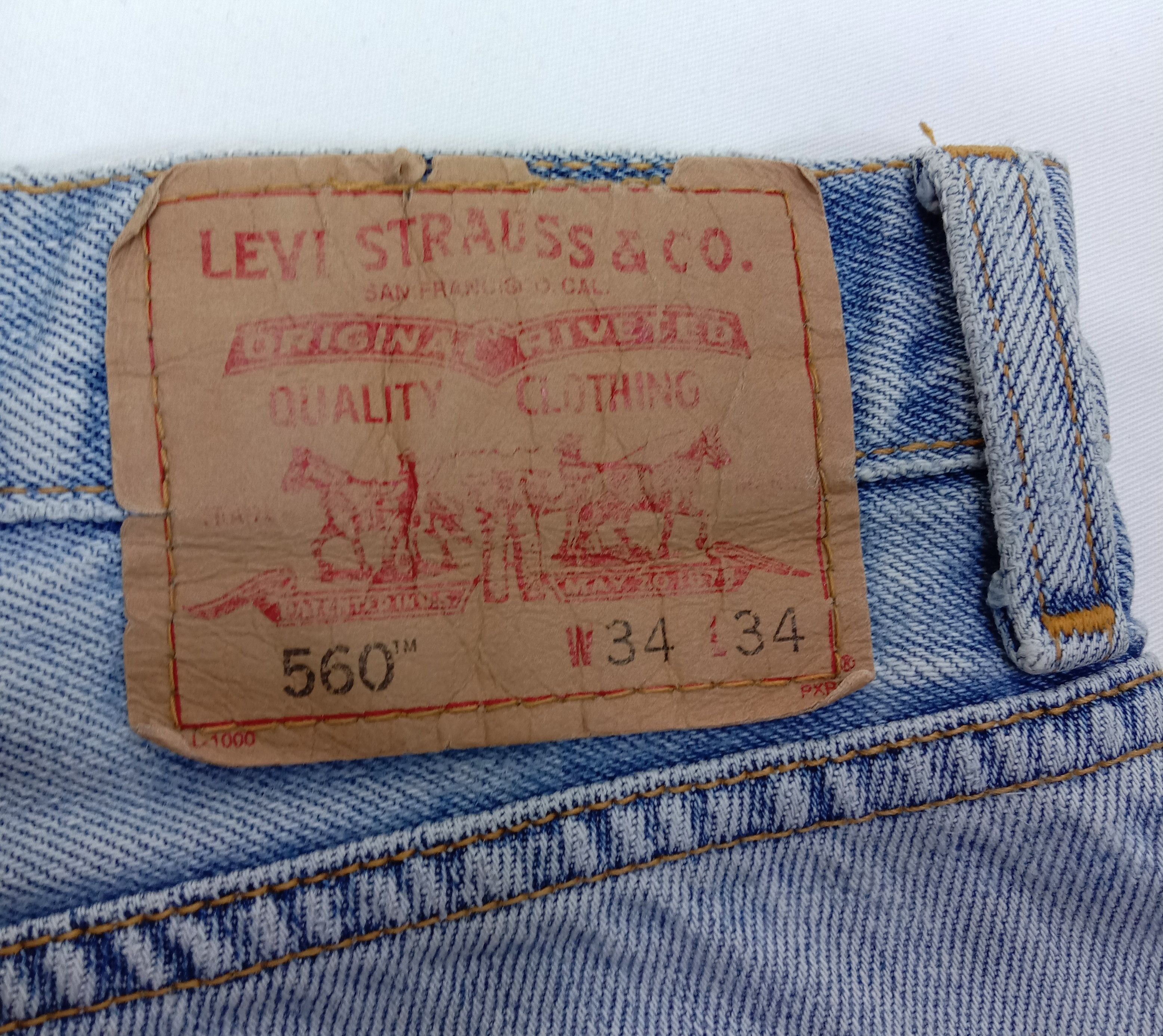 Levi's Vintage Levi's 560 Jeans Dirty Wash Comfort Fit Denim Size US 33 - 15 Thumbnail