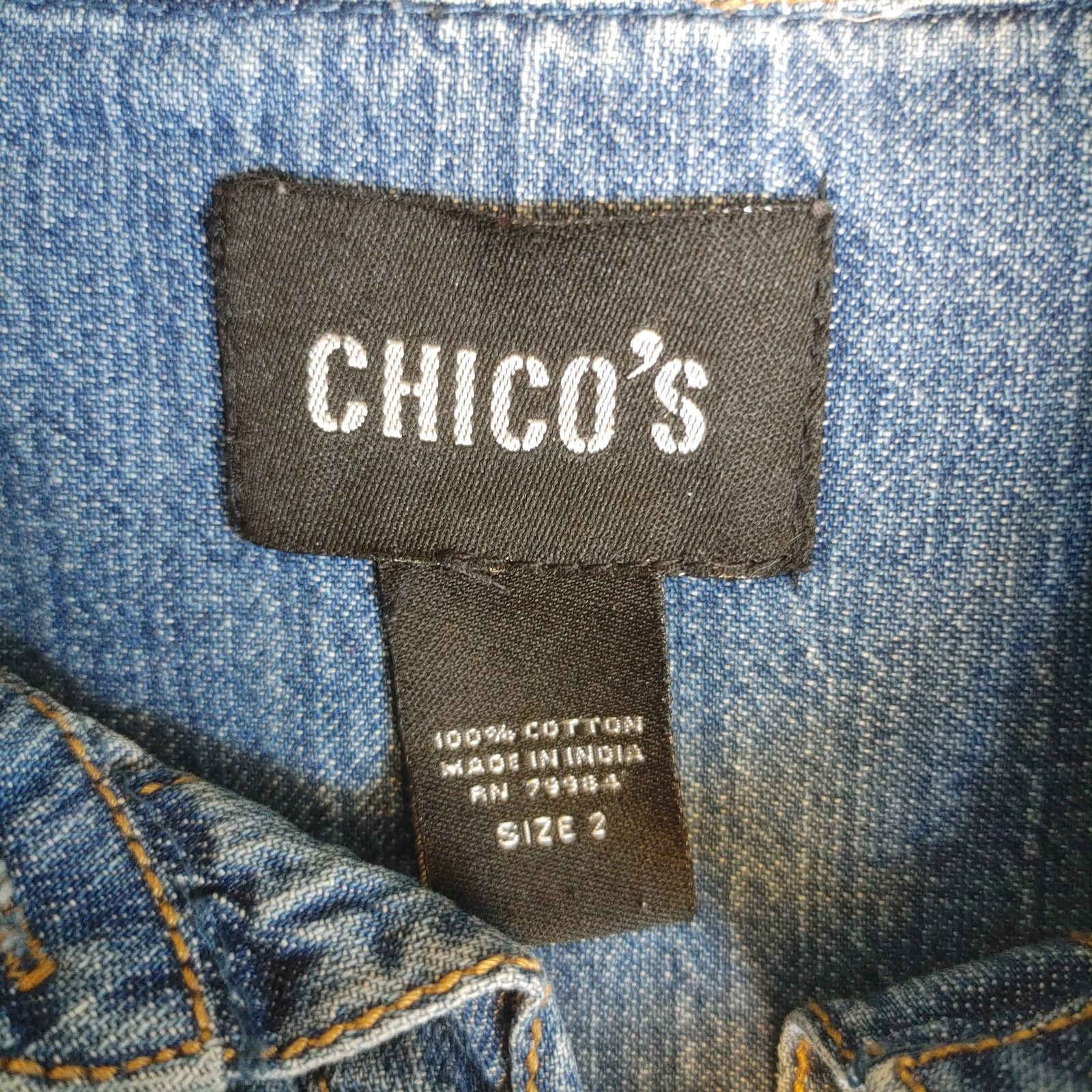 Chicos Chico's 2 Women's Light Blue Denim Button Up Casual Shirt Size L / US 10 / IT 46 - 3 Thumbnail
