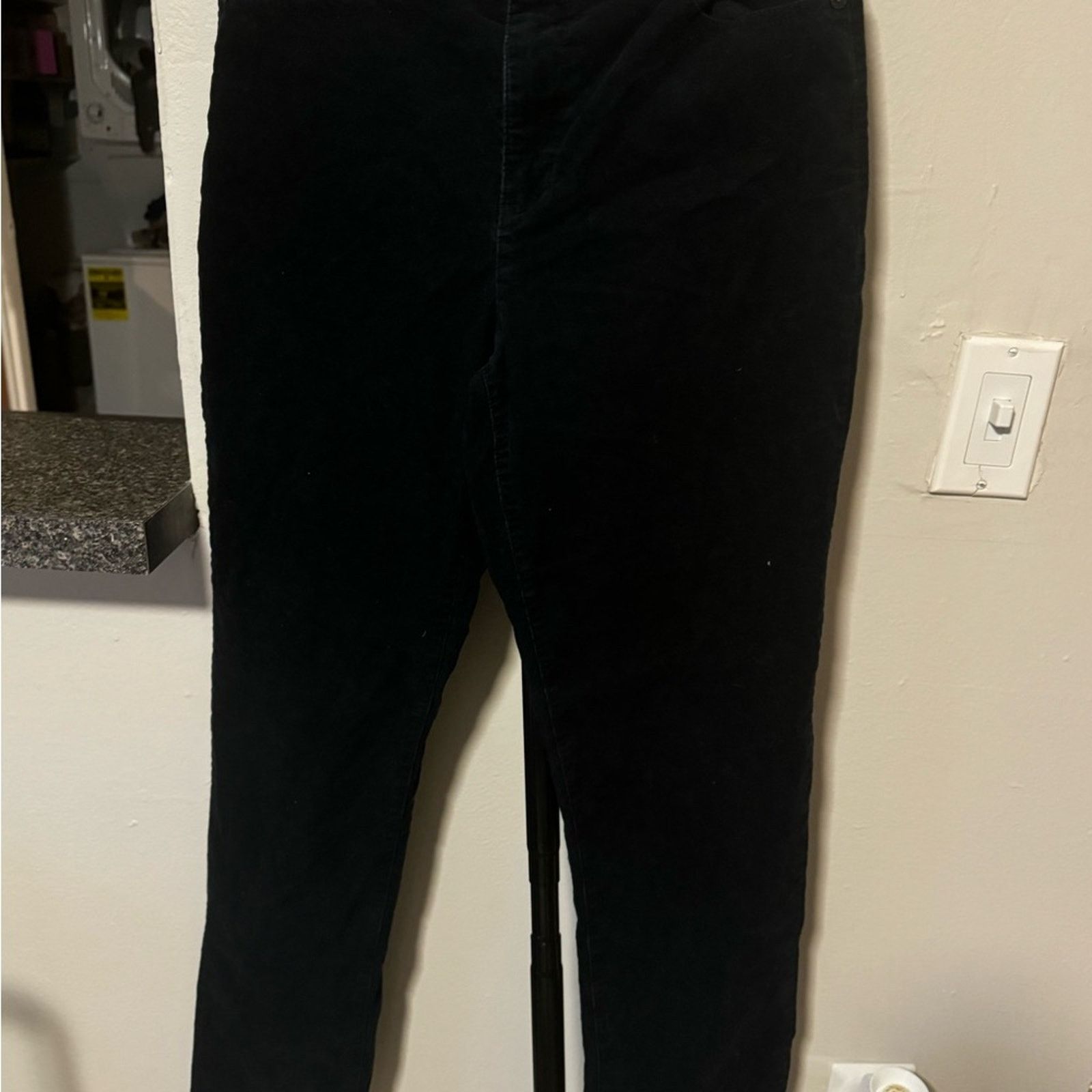 Coldwater Creek Black Corduroy Pants Size 36" / US 14 / IT 50 - 1 Preview