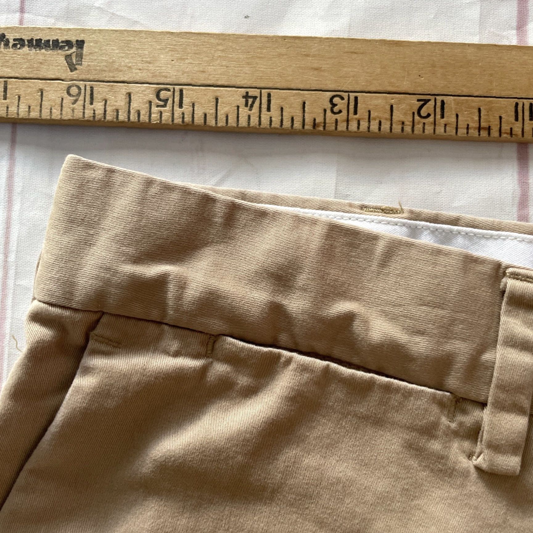 Polo Ralph Lauren Polo Ralph Lauren Short Chino Bulldog Pattern Stretch Classic Fit Size 33 Beige Mens Size US XS / EU 42 / 0 - 3 Thumbnail