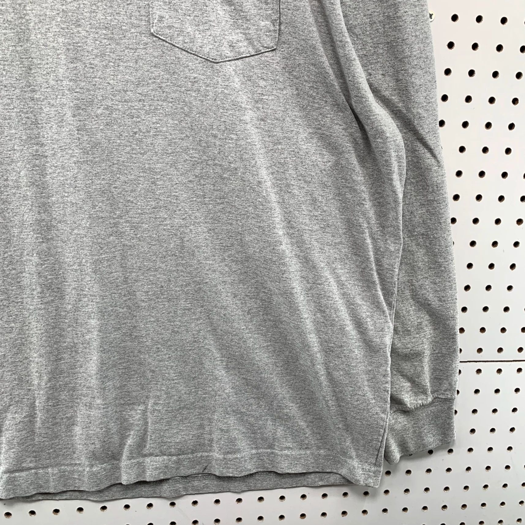Carhartt Carhartt Pocket Long Sleeve Shirt Mens 2XL Gray Work Wear Cotton Knit Crew Neck with Pockets Mens 2XL Gray Carhartt Shirt Size US XXL / EU 58 / 5 - 6 Thumbnail