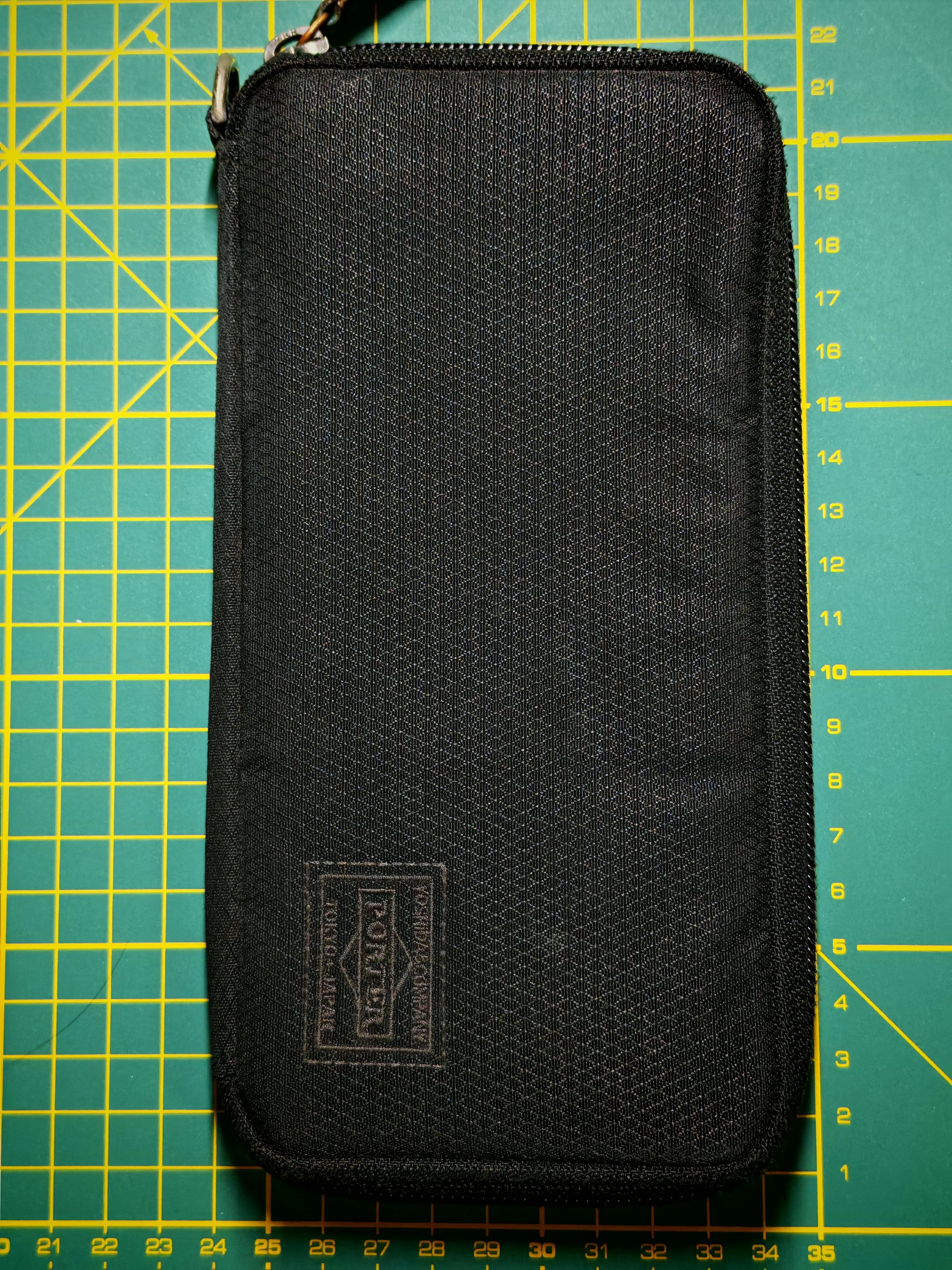 Porter Porter Yoshida & Co Porter Dill Travel Wallet Black Japan Size ONE SIZE - 2 Thumbnail