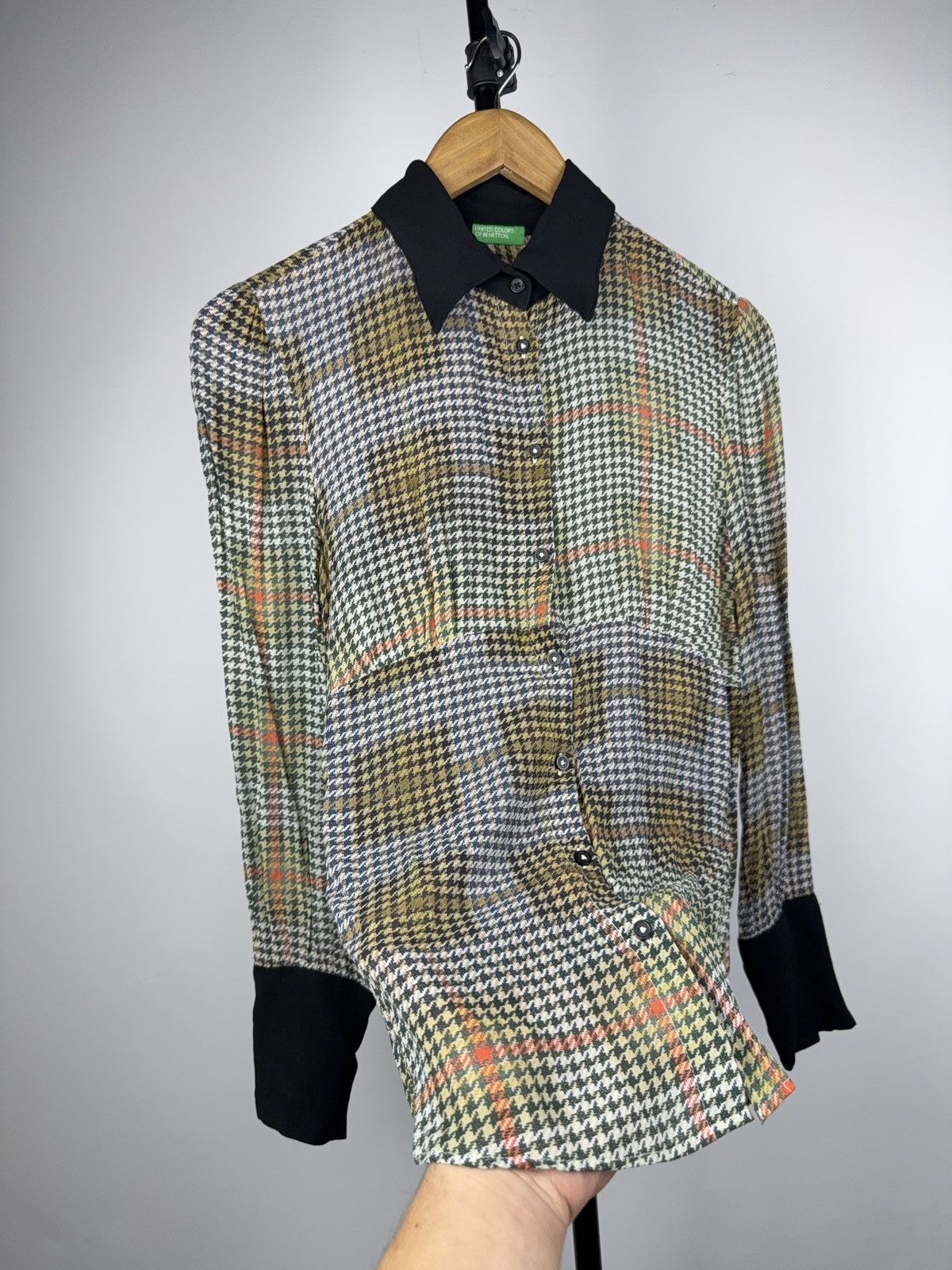 United Colors Of Benetton 00s Benetton Houndstooth Check Blouse With Contrast Collar Size S / US 4 / IT 40 - 5 Thumbnail