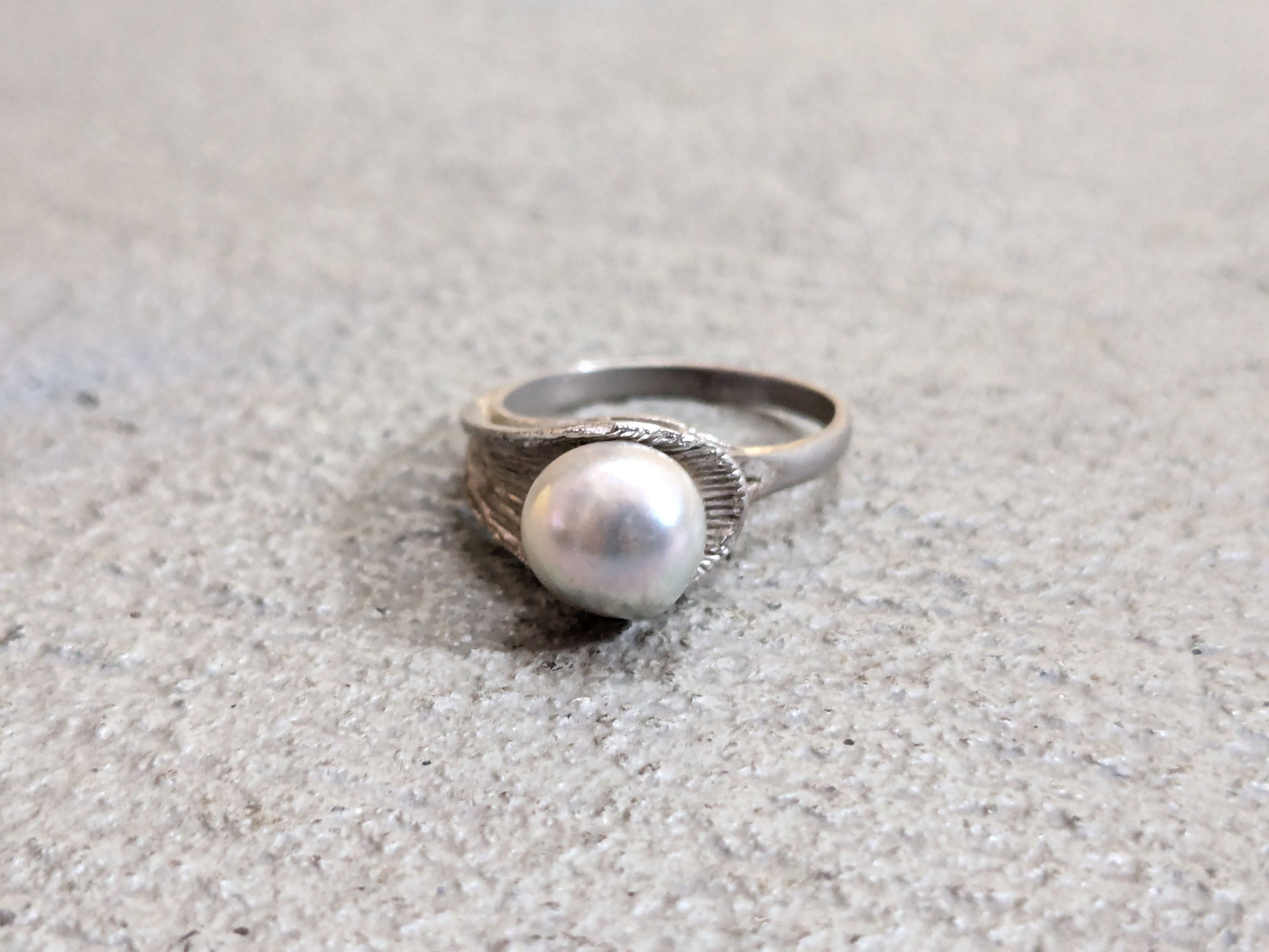Vintage Vintage Sterling Silver Ring Pearl 6.75 Modern Avant Garde Size ONE SIZE - 3 Thumbnail