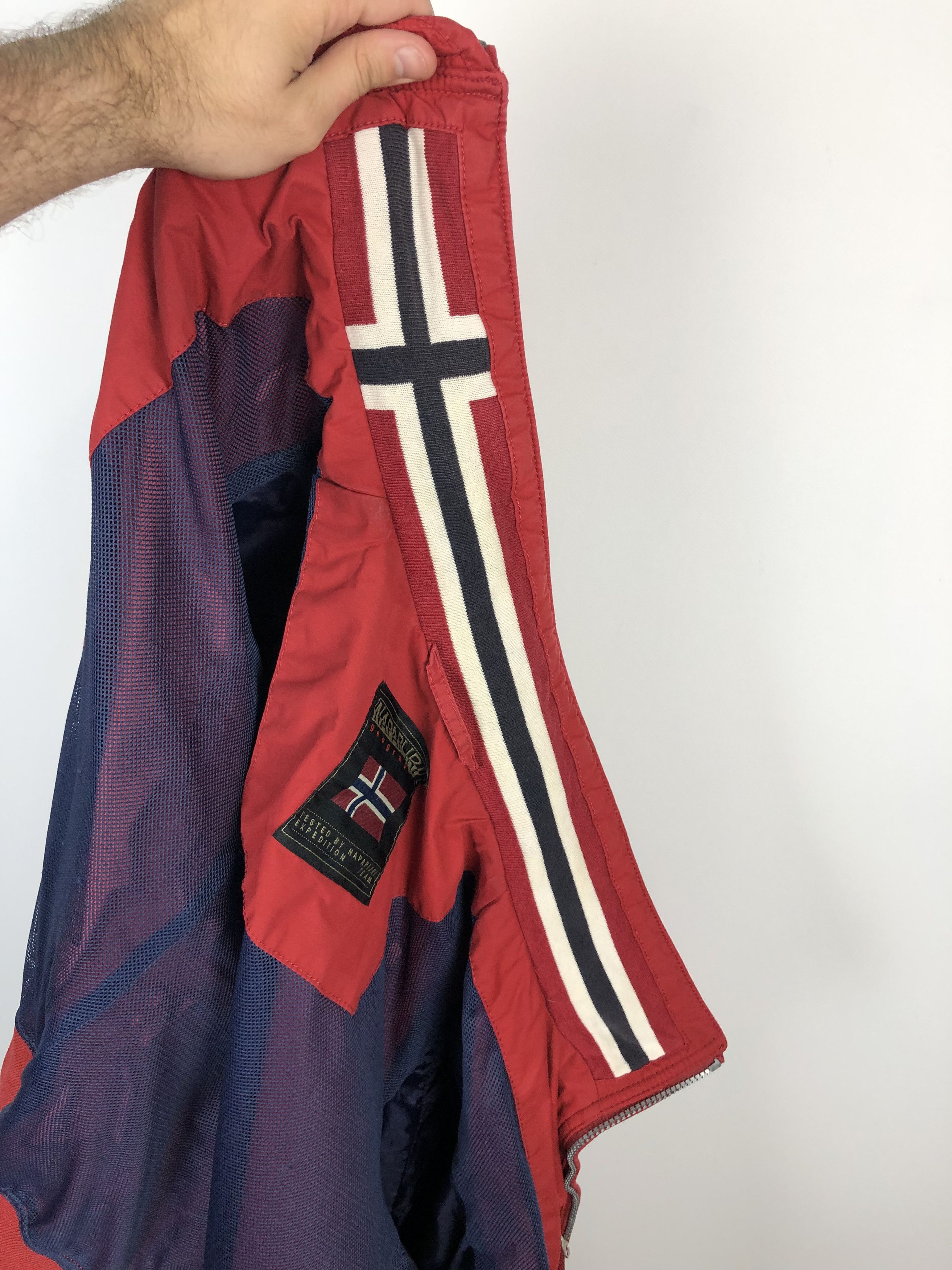 Napapijri Napapijri Zip Jacket Red size L Size US L / EU 52-54 / 3 - 10 Thumbnail