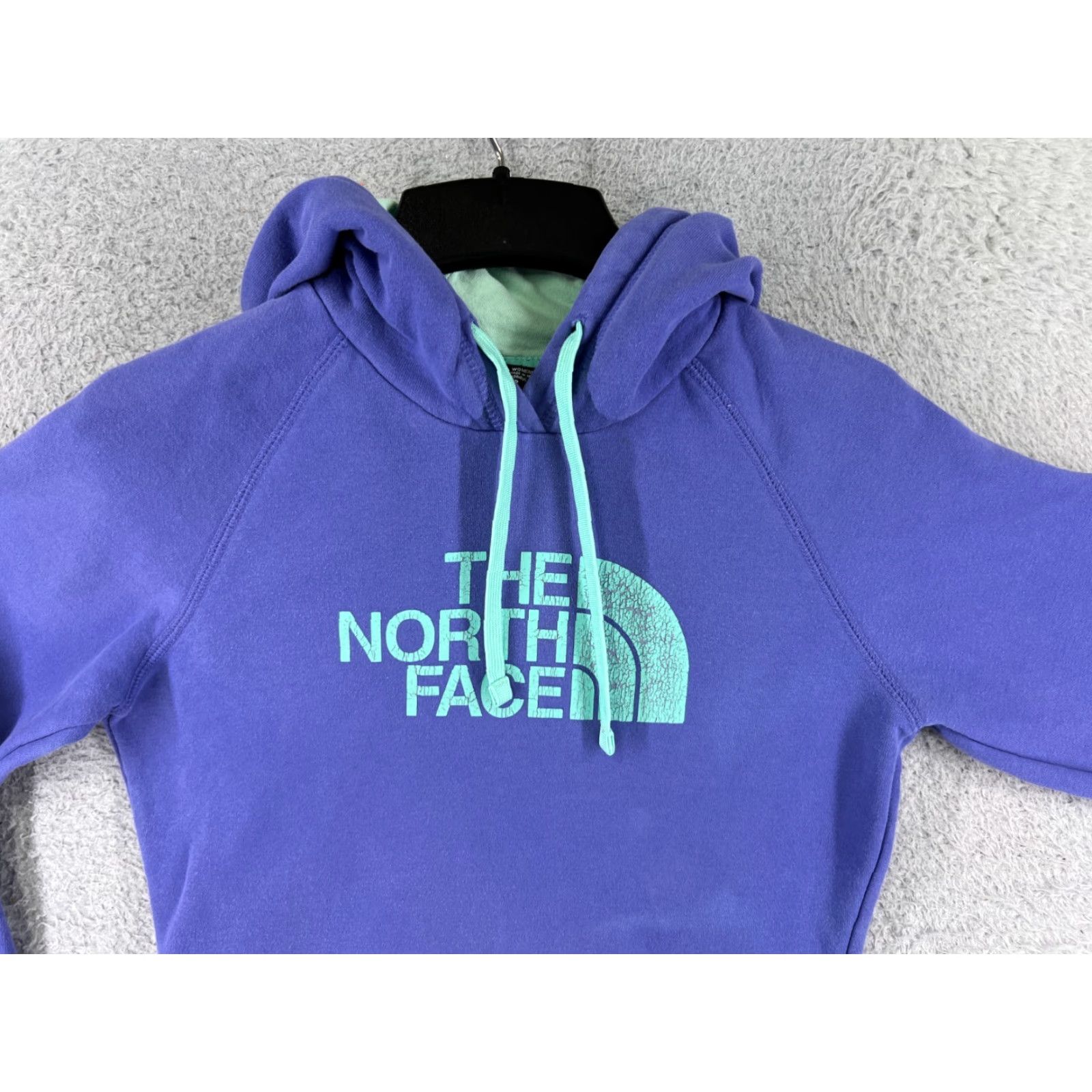 The North Face VINTAGE The North Face Women's Hoodie Sweatshirt Pullover Small Purple Casual Outdoor 90s Size S / US 4 / IT 40 - 4 Thumbnail