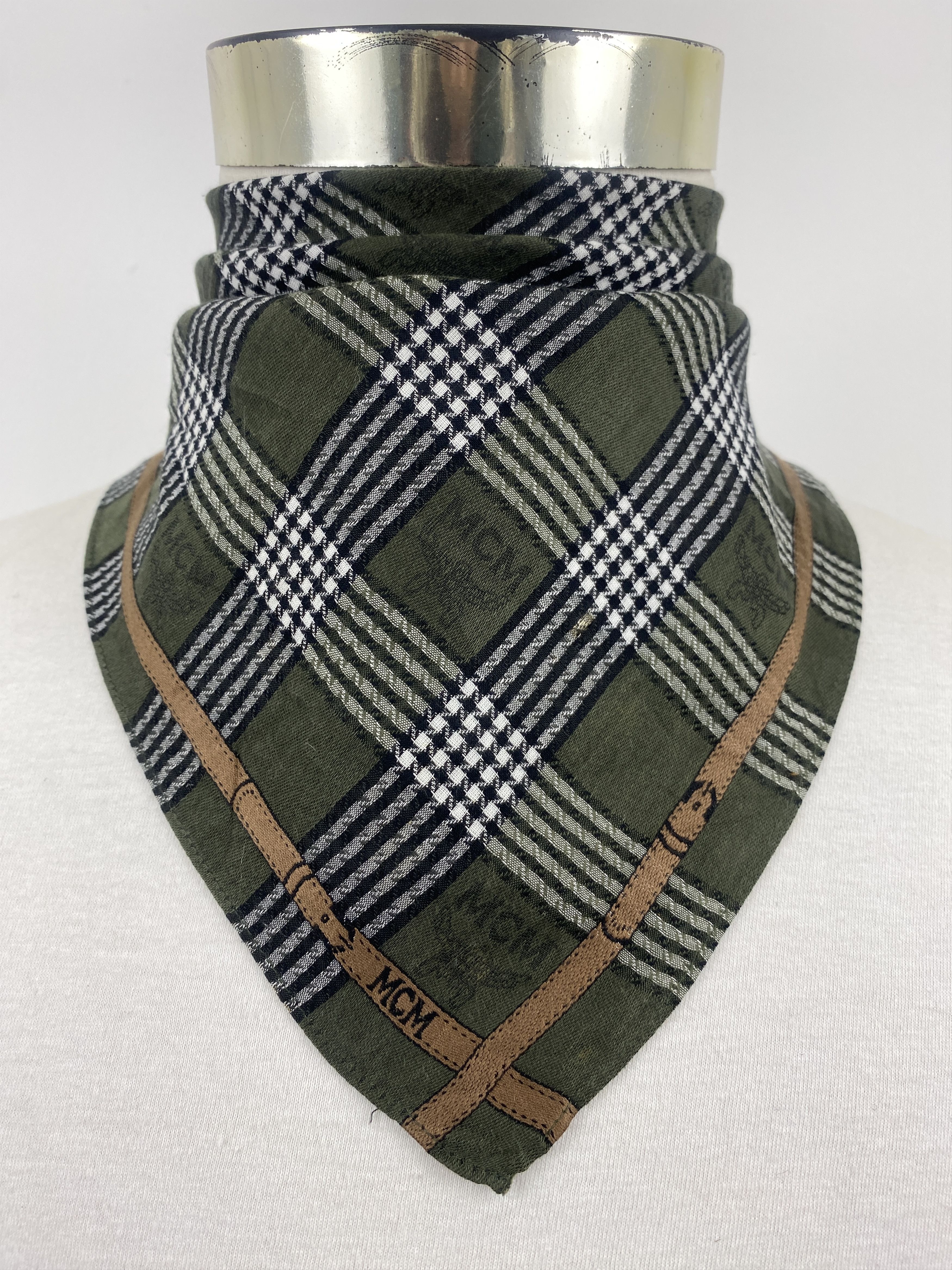 MCM Vintage MCM Handkerchief / Neckerchief / Bandana HKC0754 Size ONE SIZE - 1 Thumbnail
